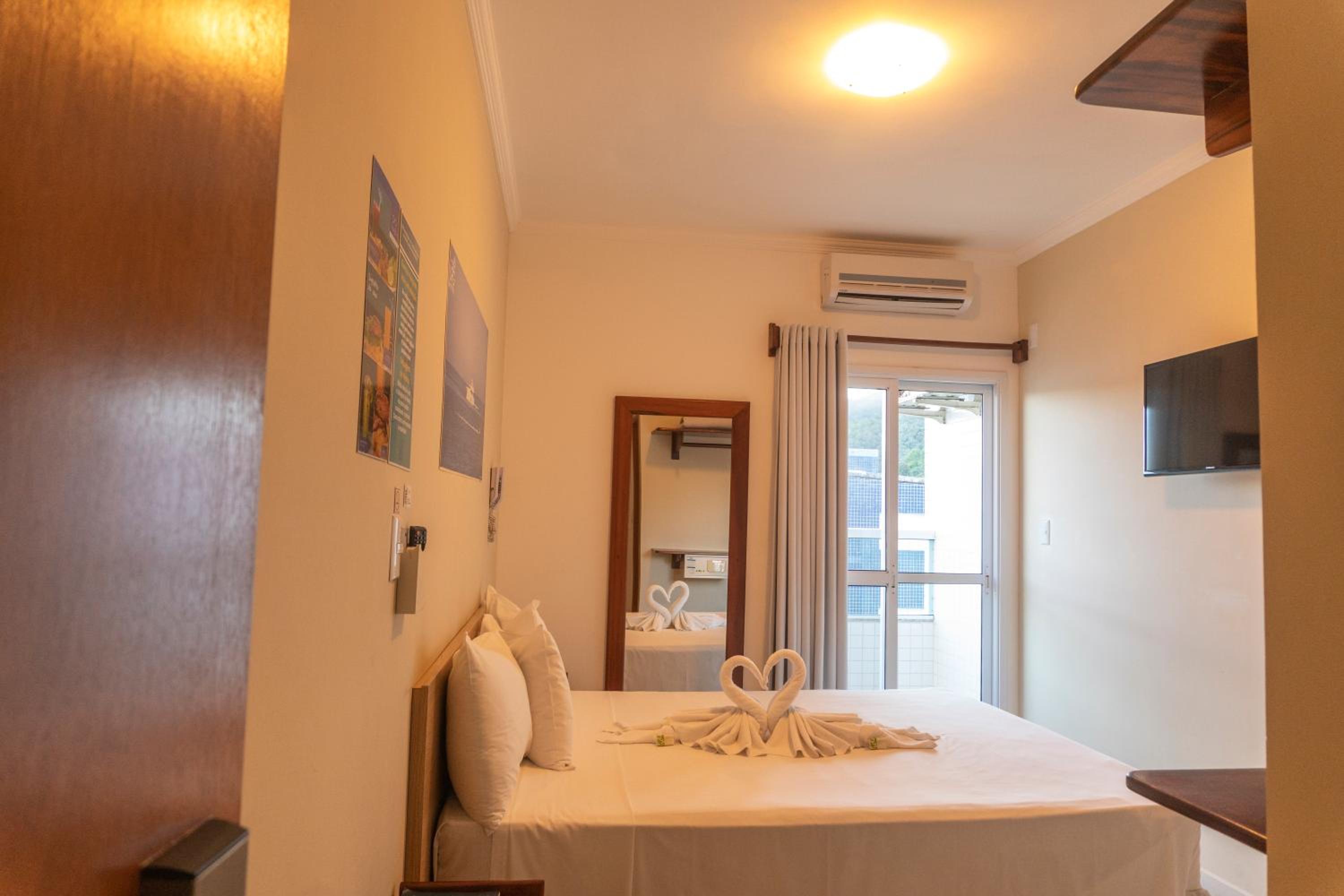 Double Room with Balcony photo 3