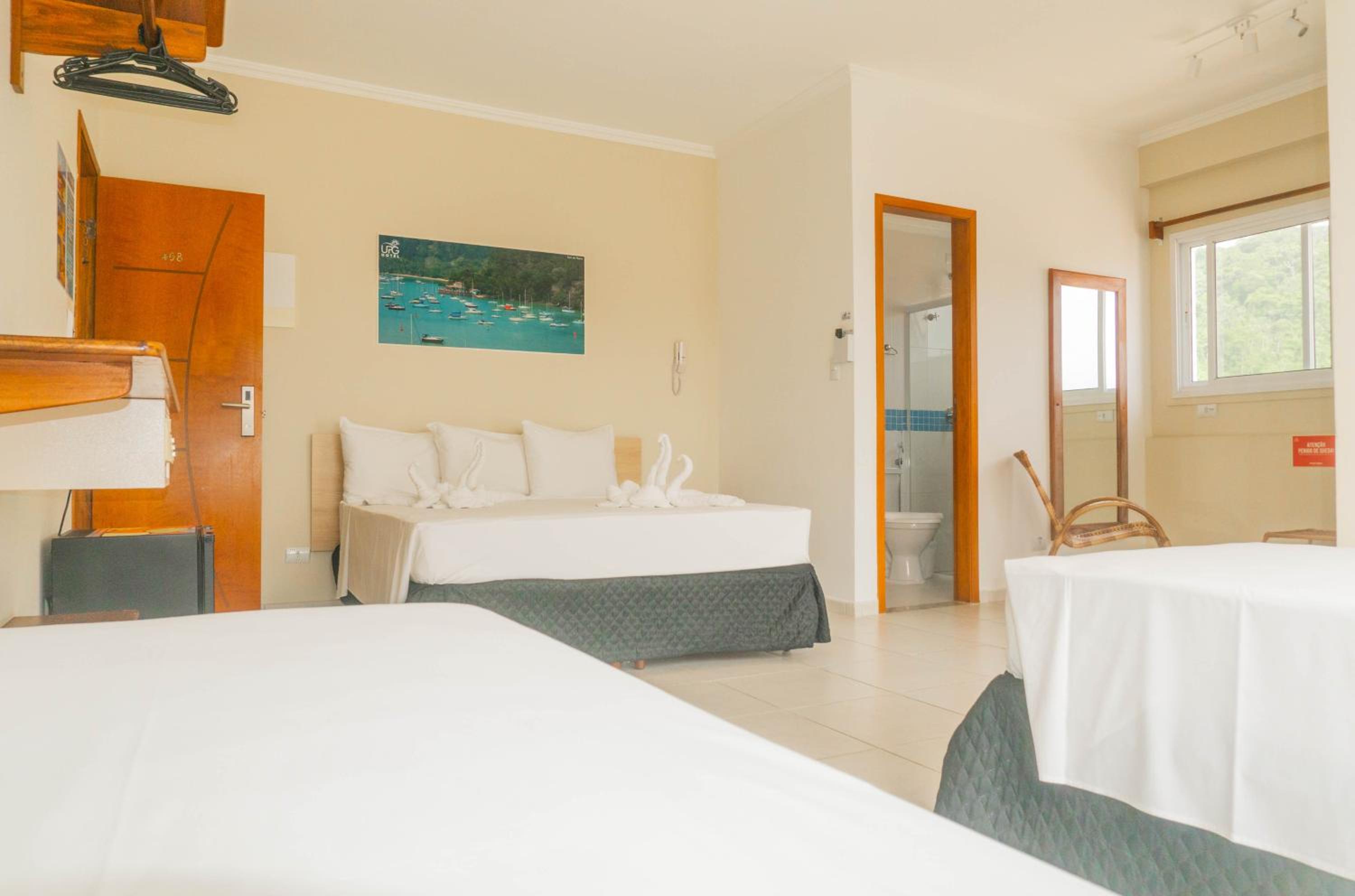 Superior Quadruple Room photo 3