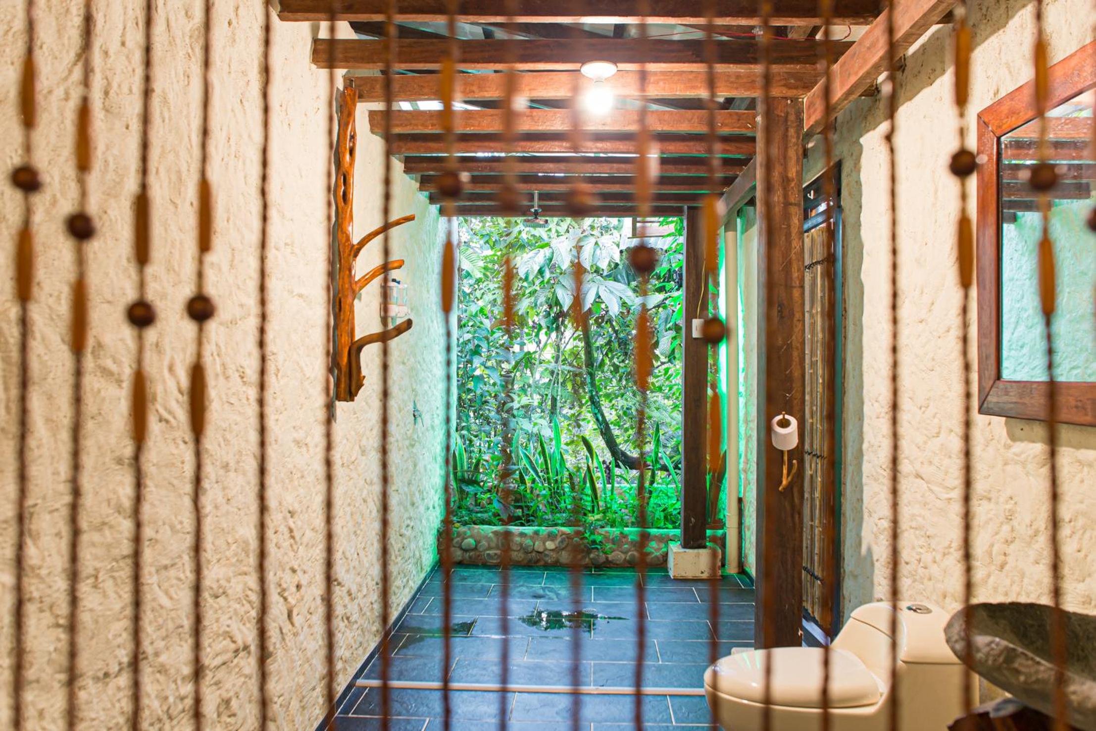 Deluxe Bungalow with Garden View photo 3