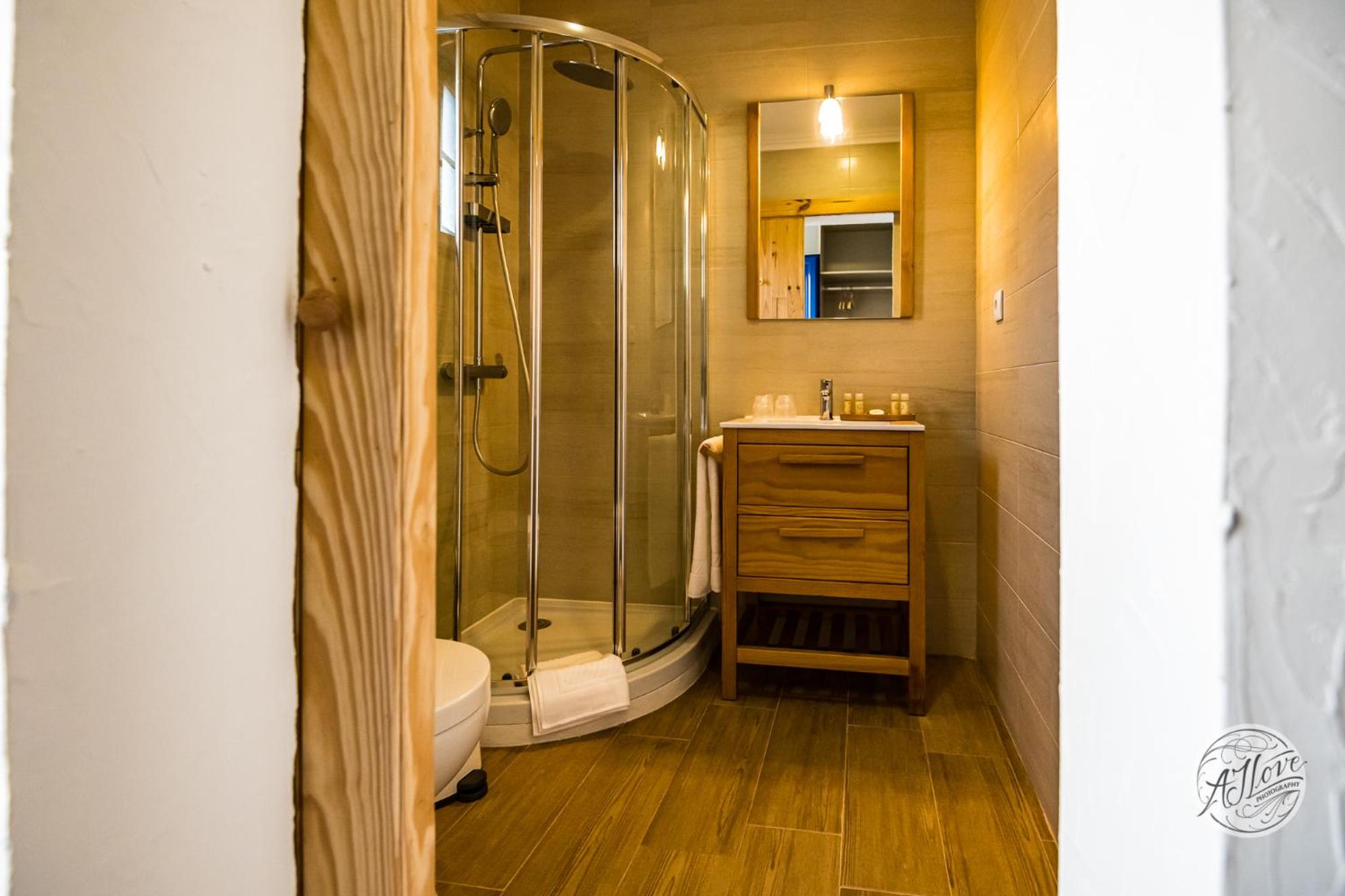 Deluxe Double or Twin Room photo 2