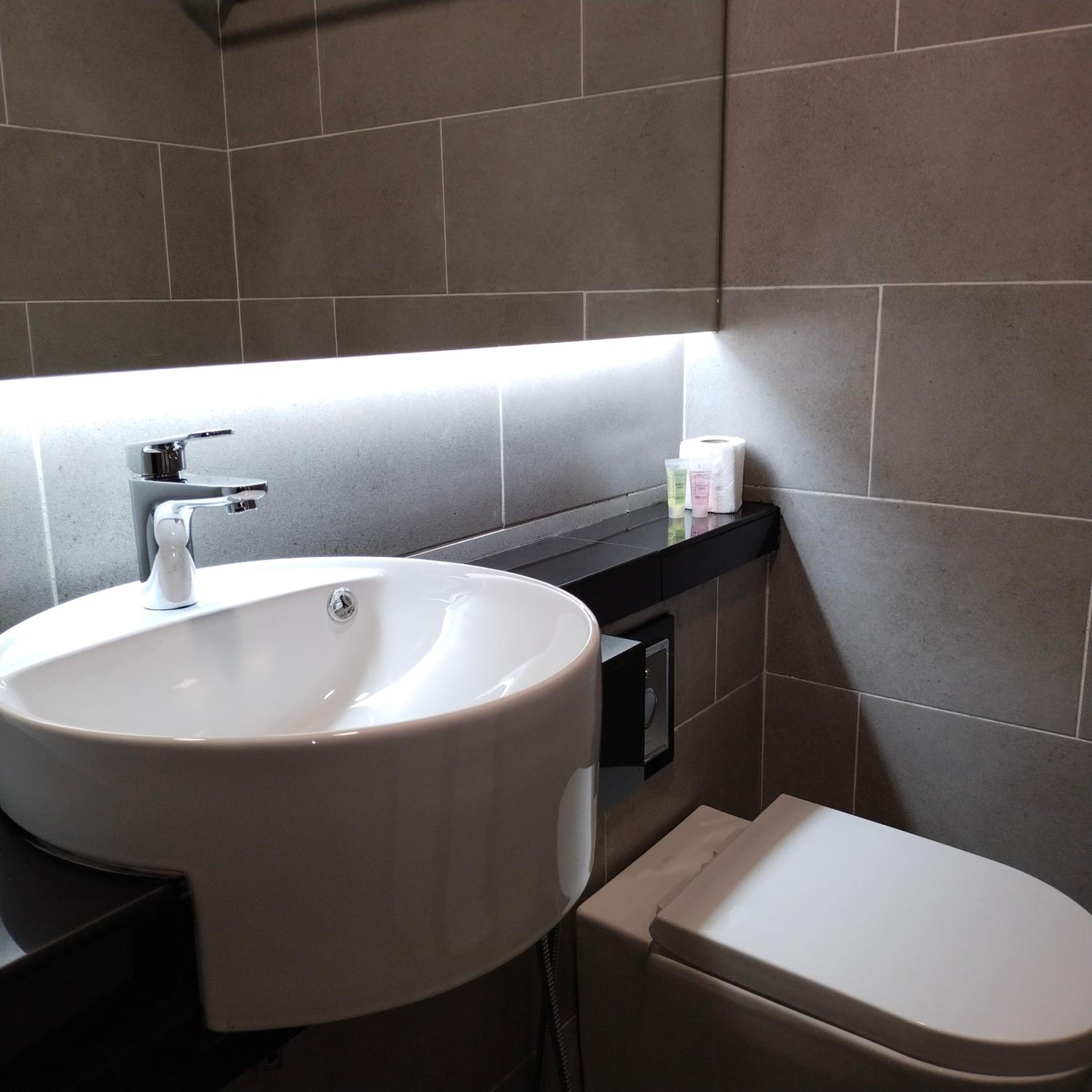 Standard Double Room - Photo 3