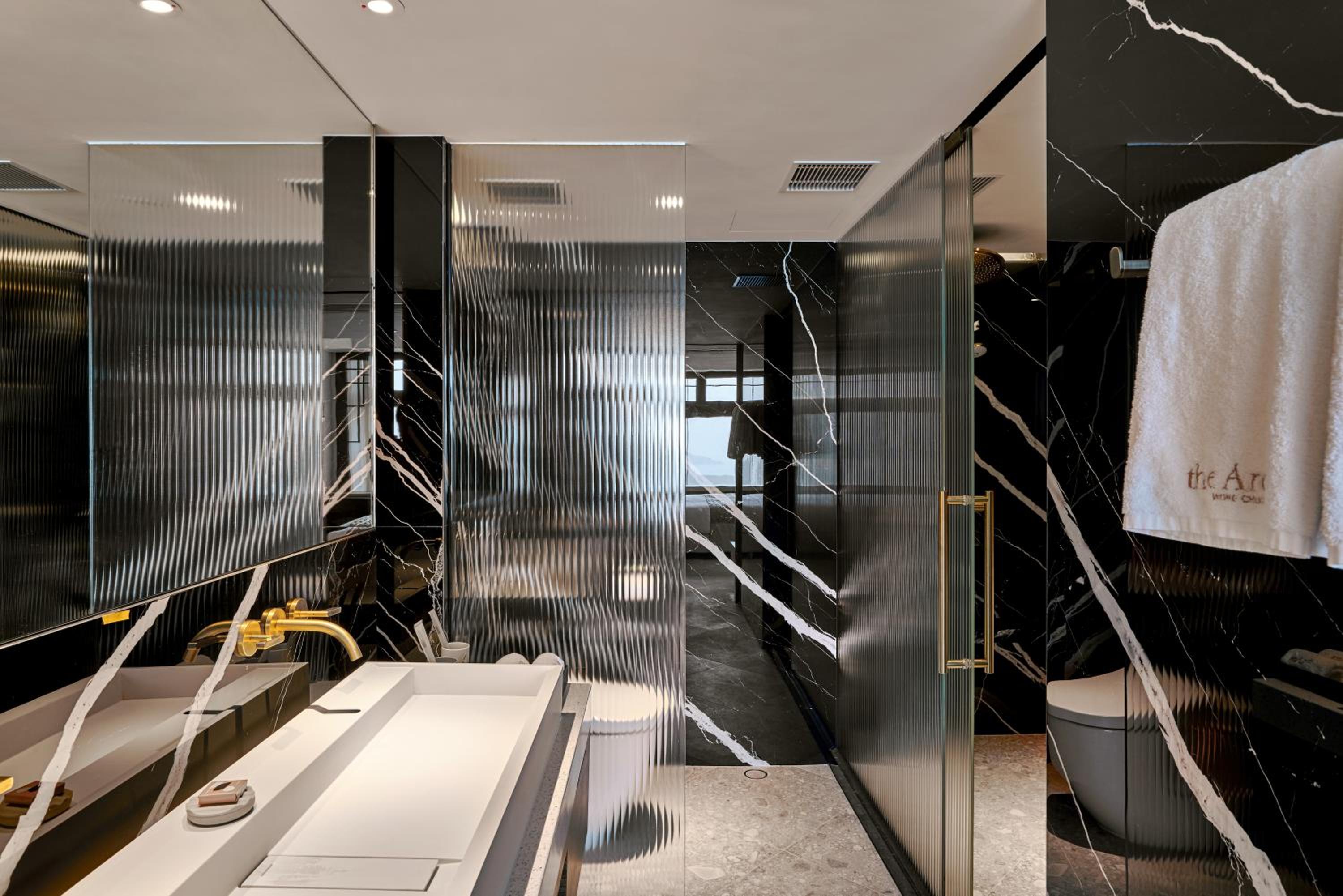 Sea Deluxe Suite