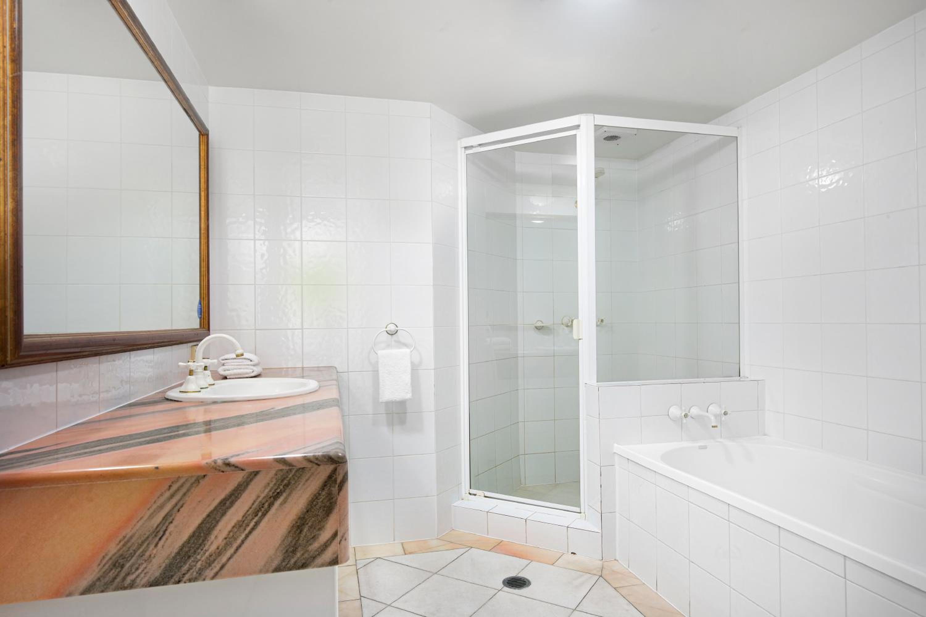 2 Bedroom Ocean - Photo 6