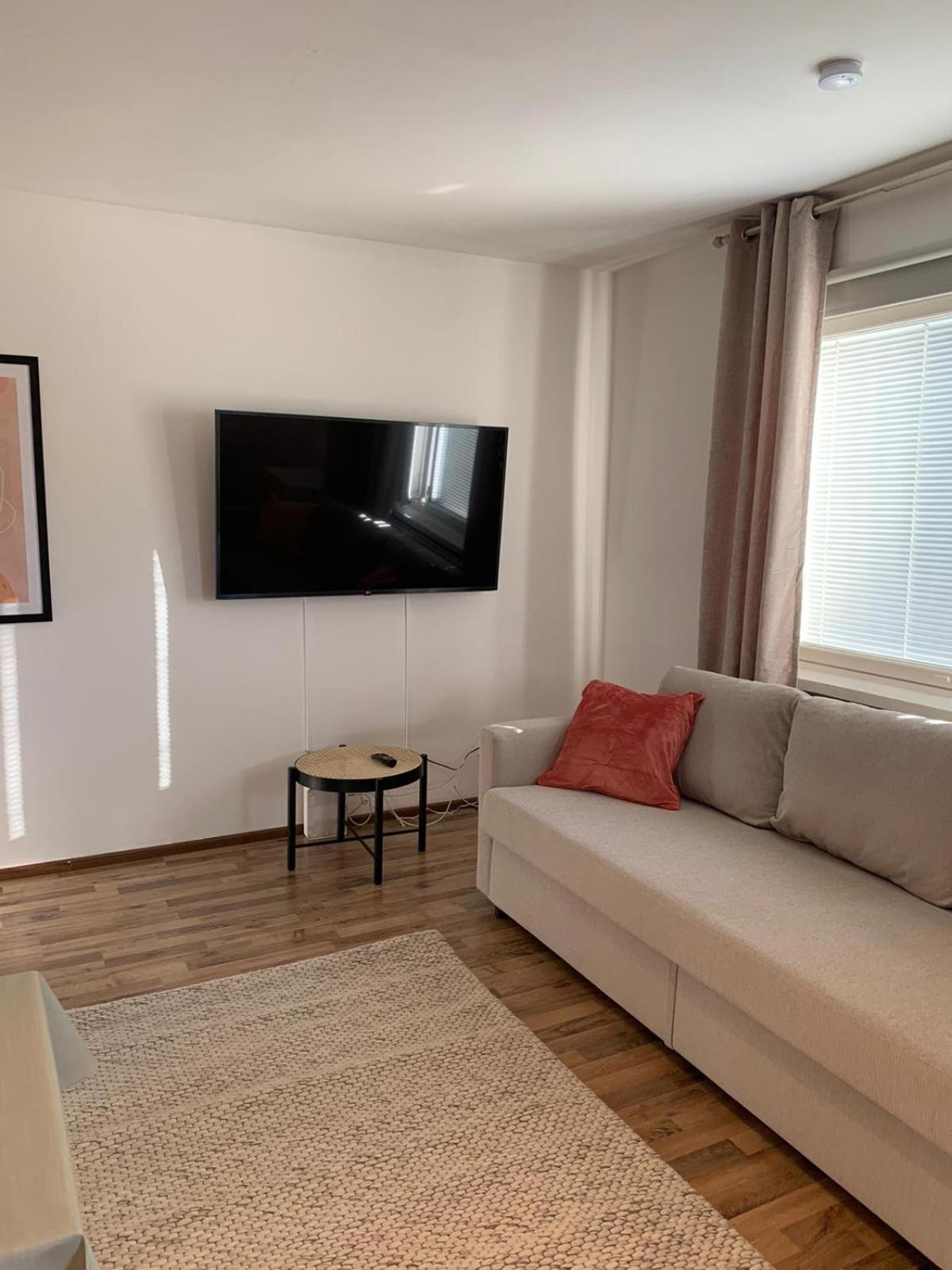 One-Bedroom Apartment photo 2