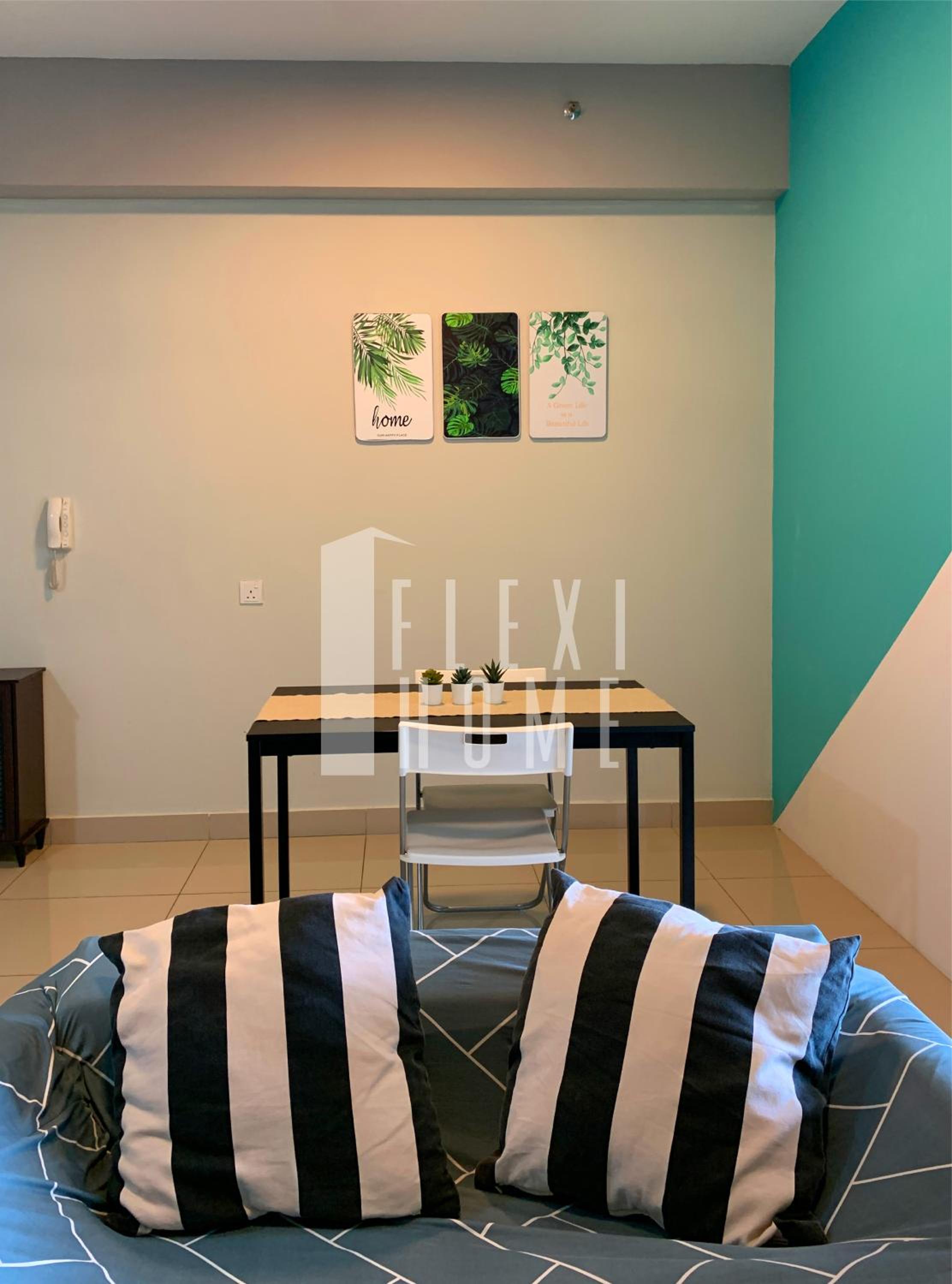 One-Bedroom Apartment photo 3