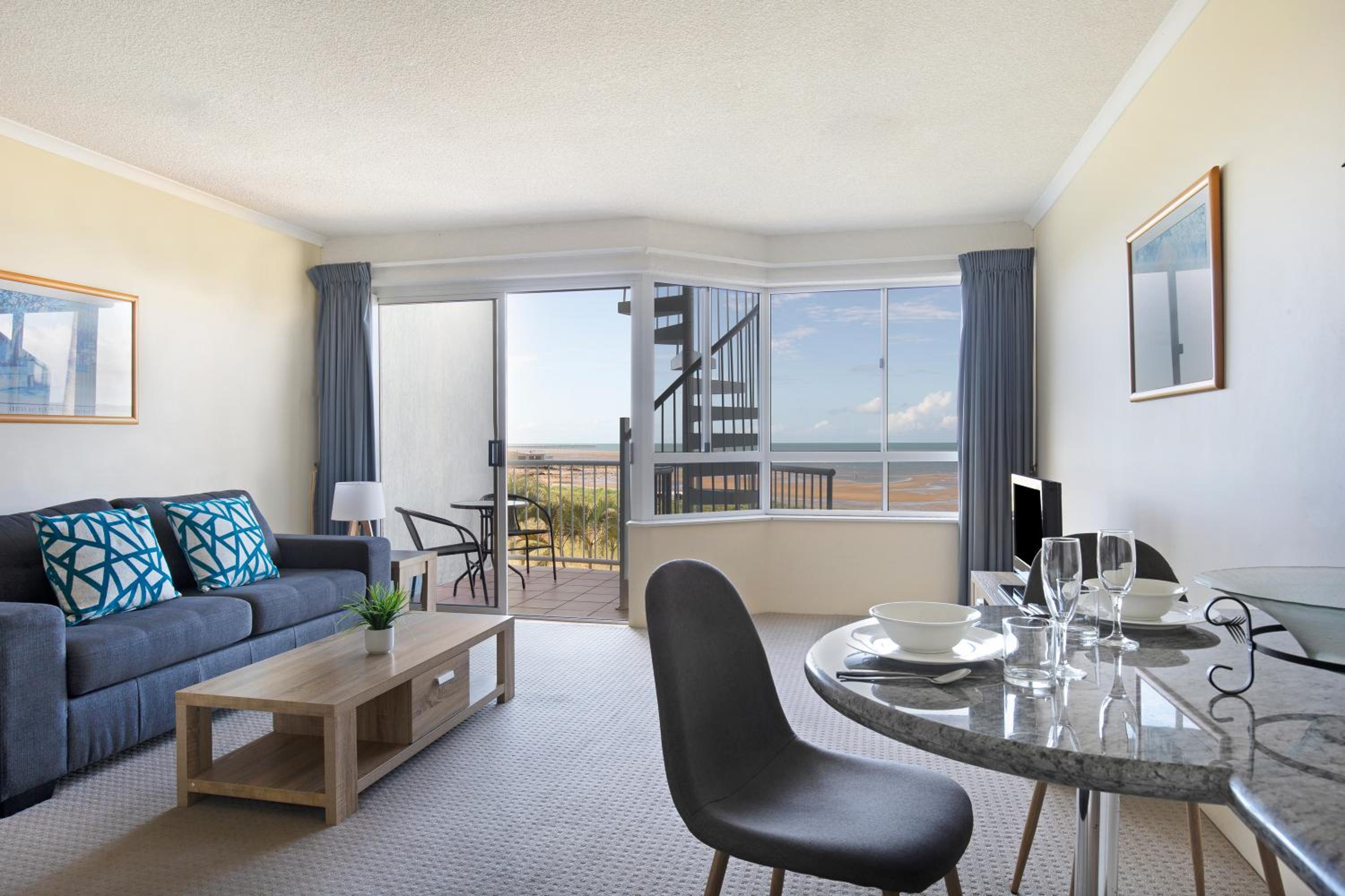One-Bedroom Apartment - Photo 1