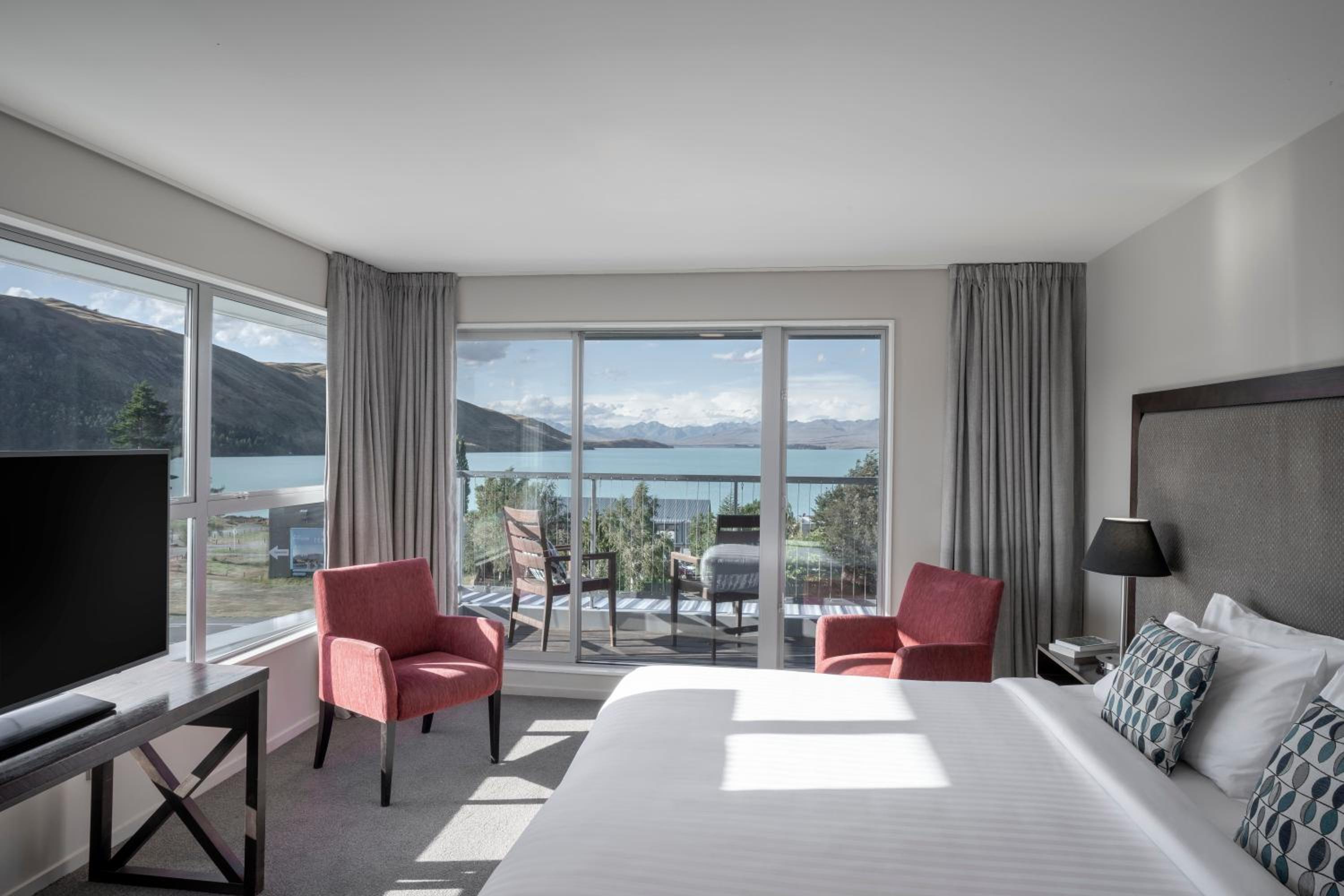 Deluxe Double Or Twin Room With Lake View