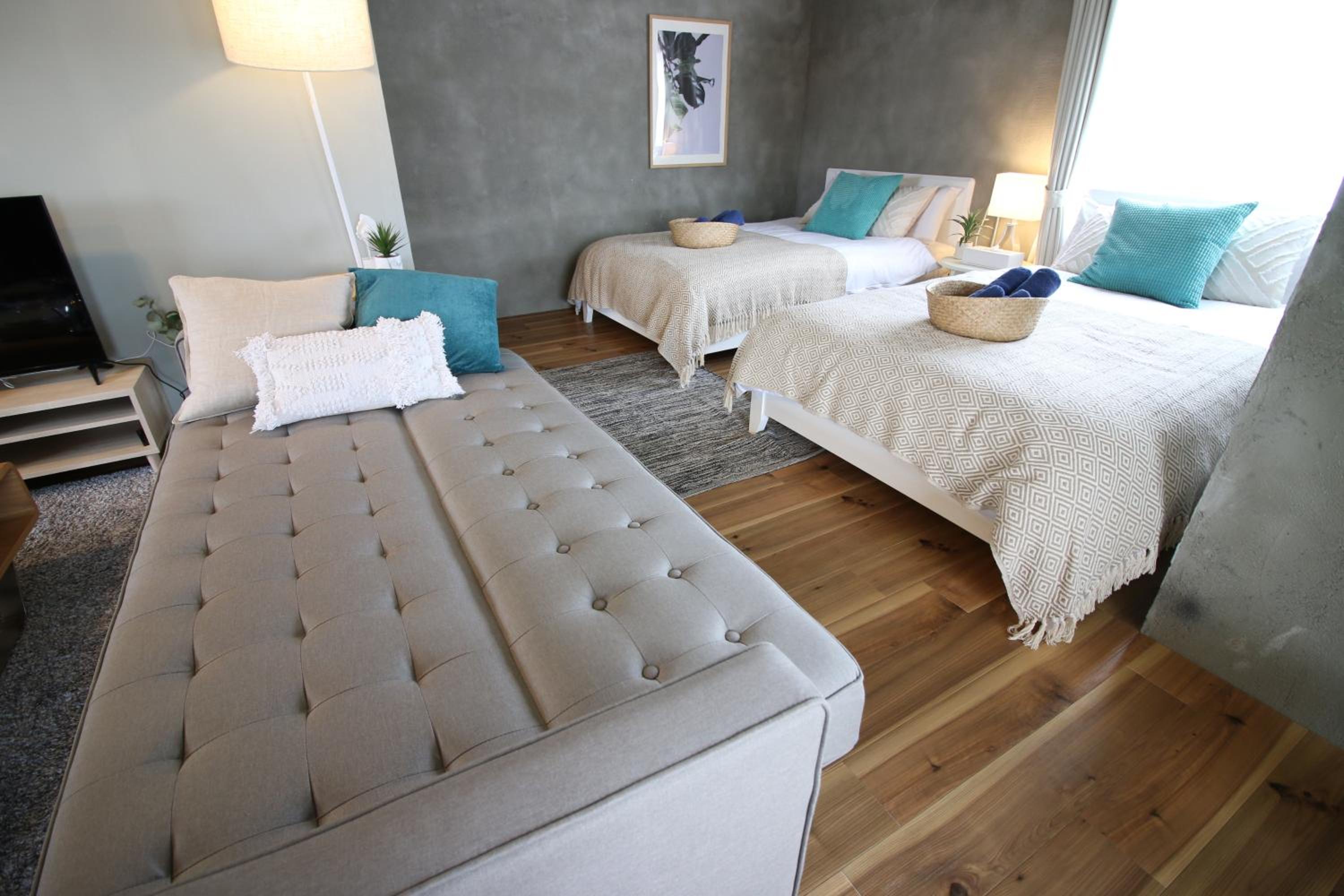 One-Bedroom Apartment - Photo 15