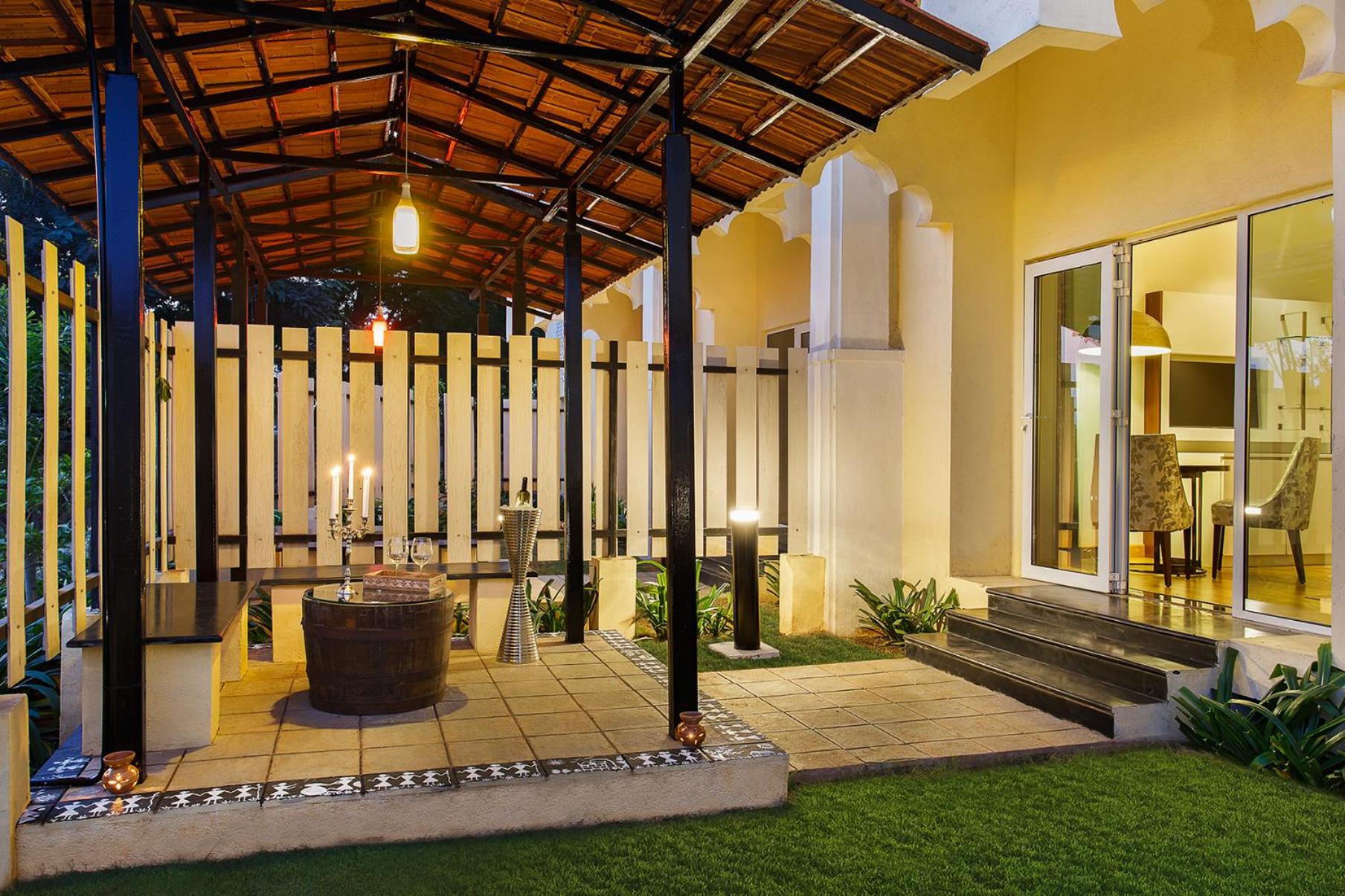 Wine themed suite with private garden