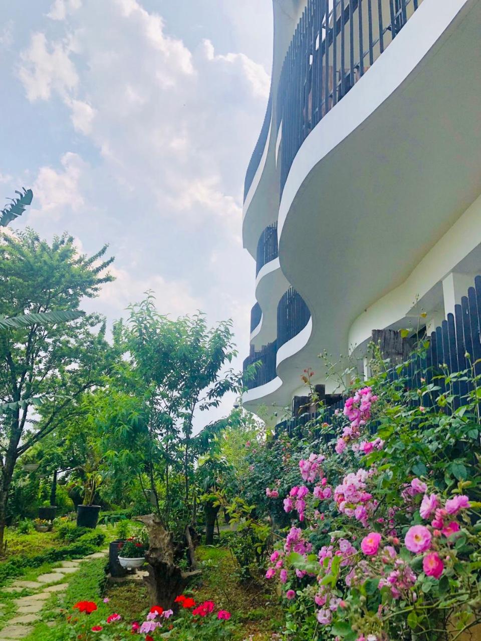 Deluxe Double or Twin Room with Garden View