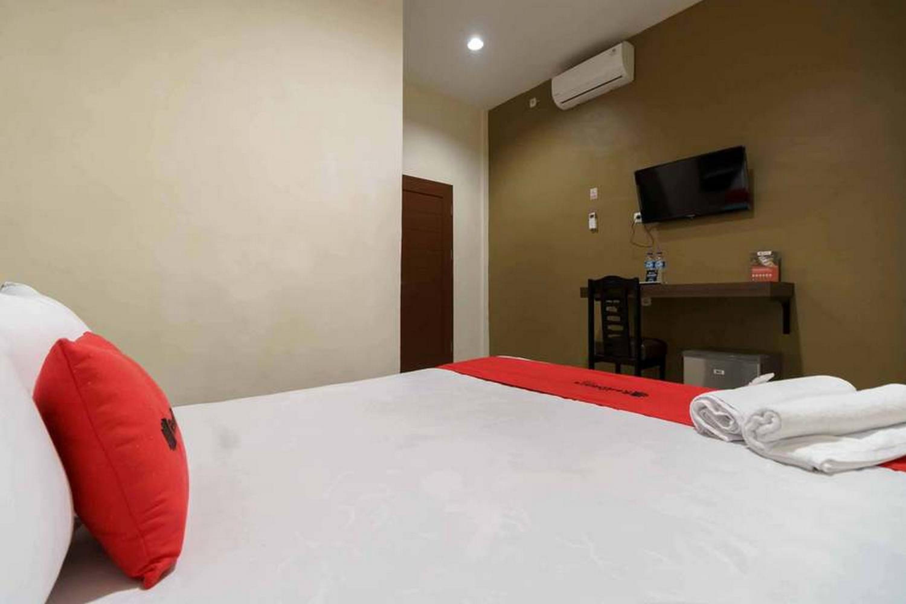 Standard Double Room - Photo 6