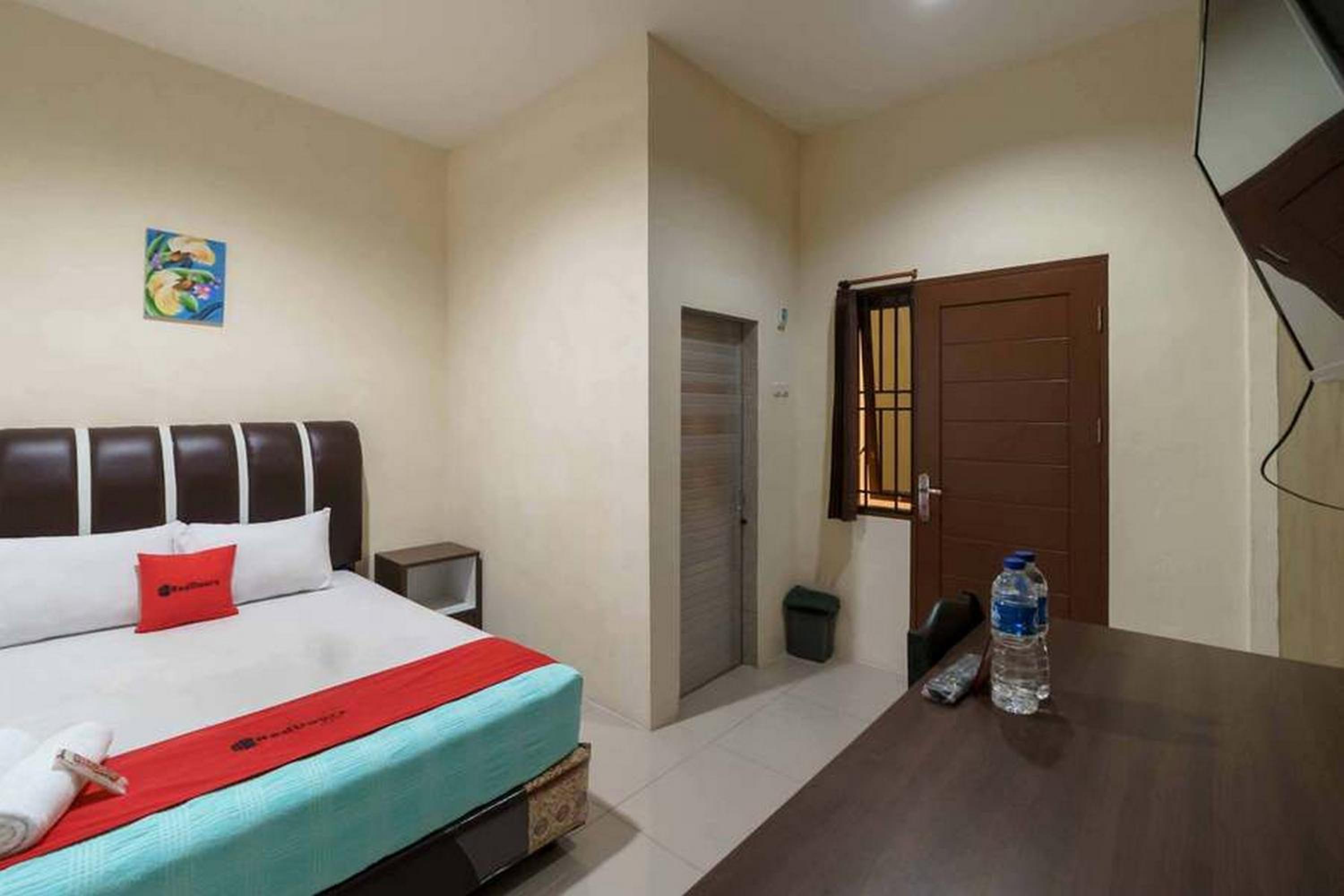 Standard Double Room - Photo 5