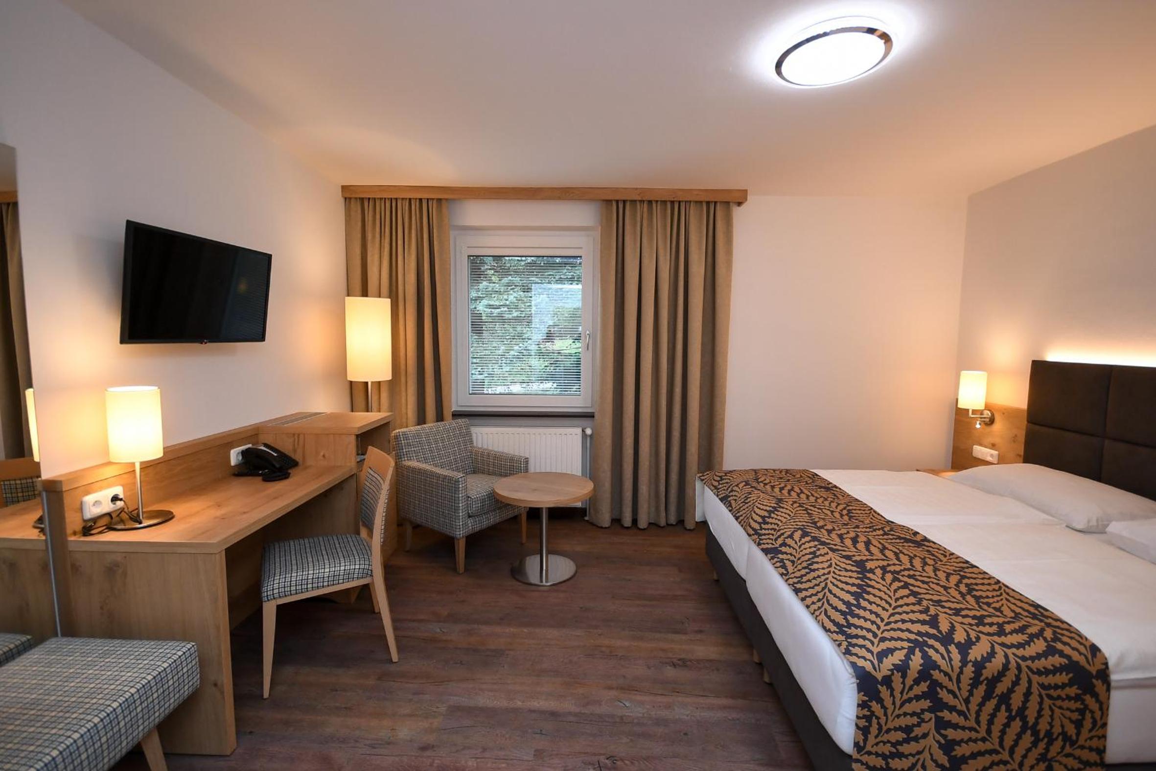 Economy Double or Twin Room - Photo 6