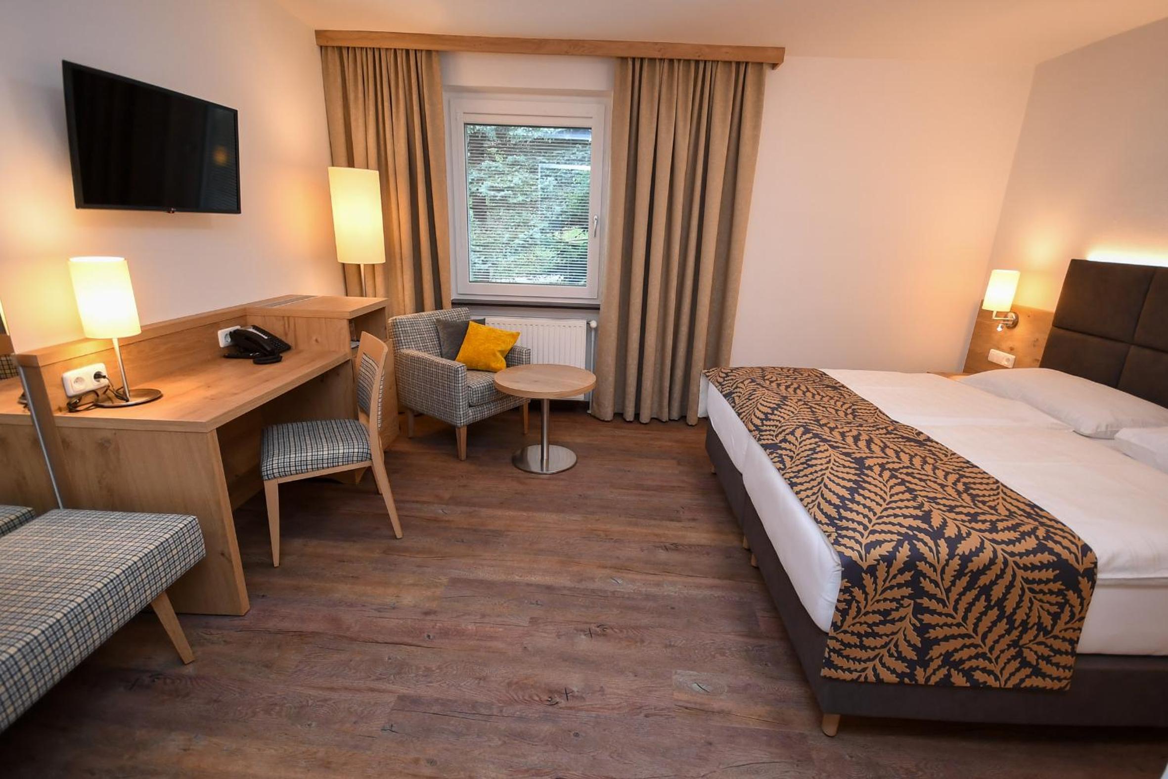 Economy Double or Twin Room - Photo 8