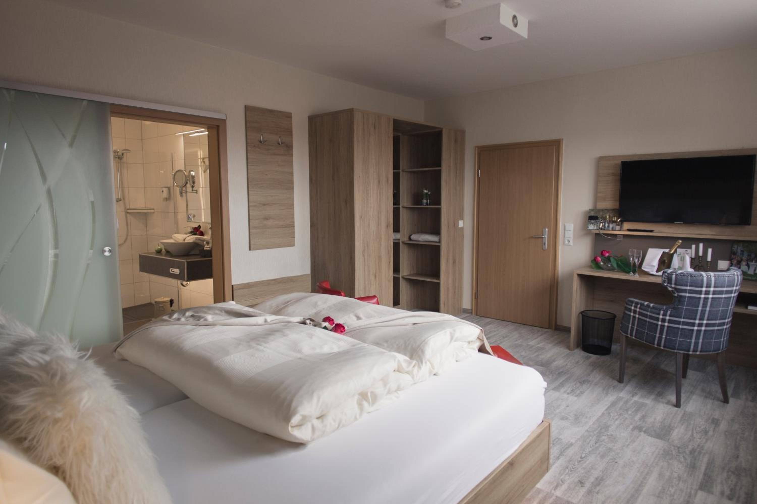 Deluxe Double Room - Photo 2