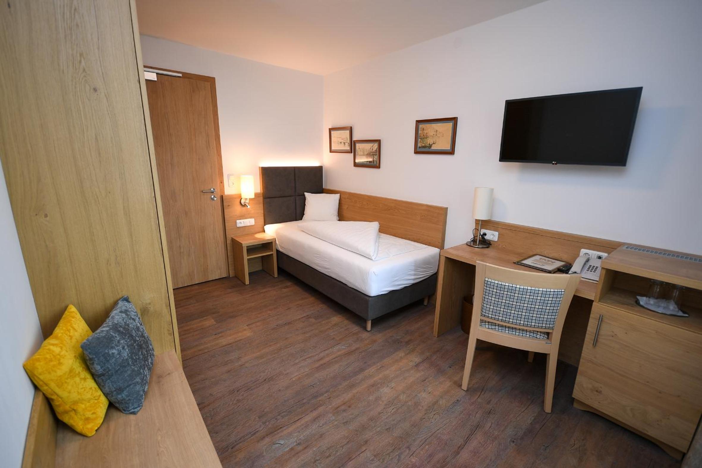 Superior Single Room