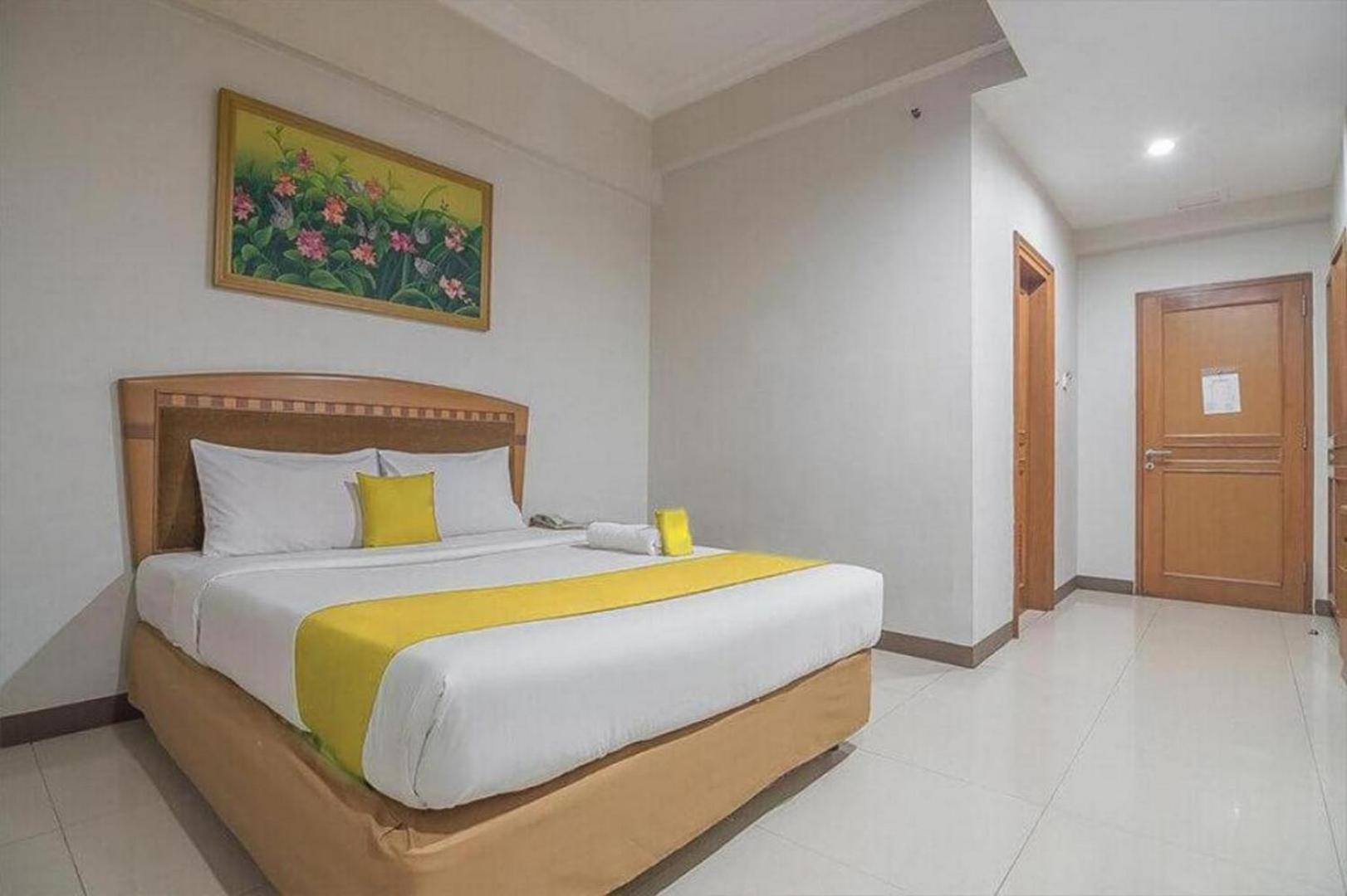 Deluxe Room - Photo 1
