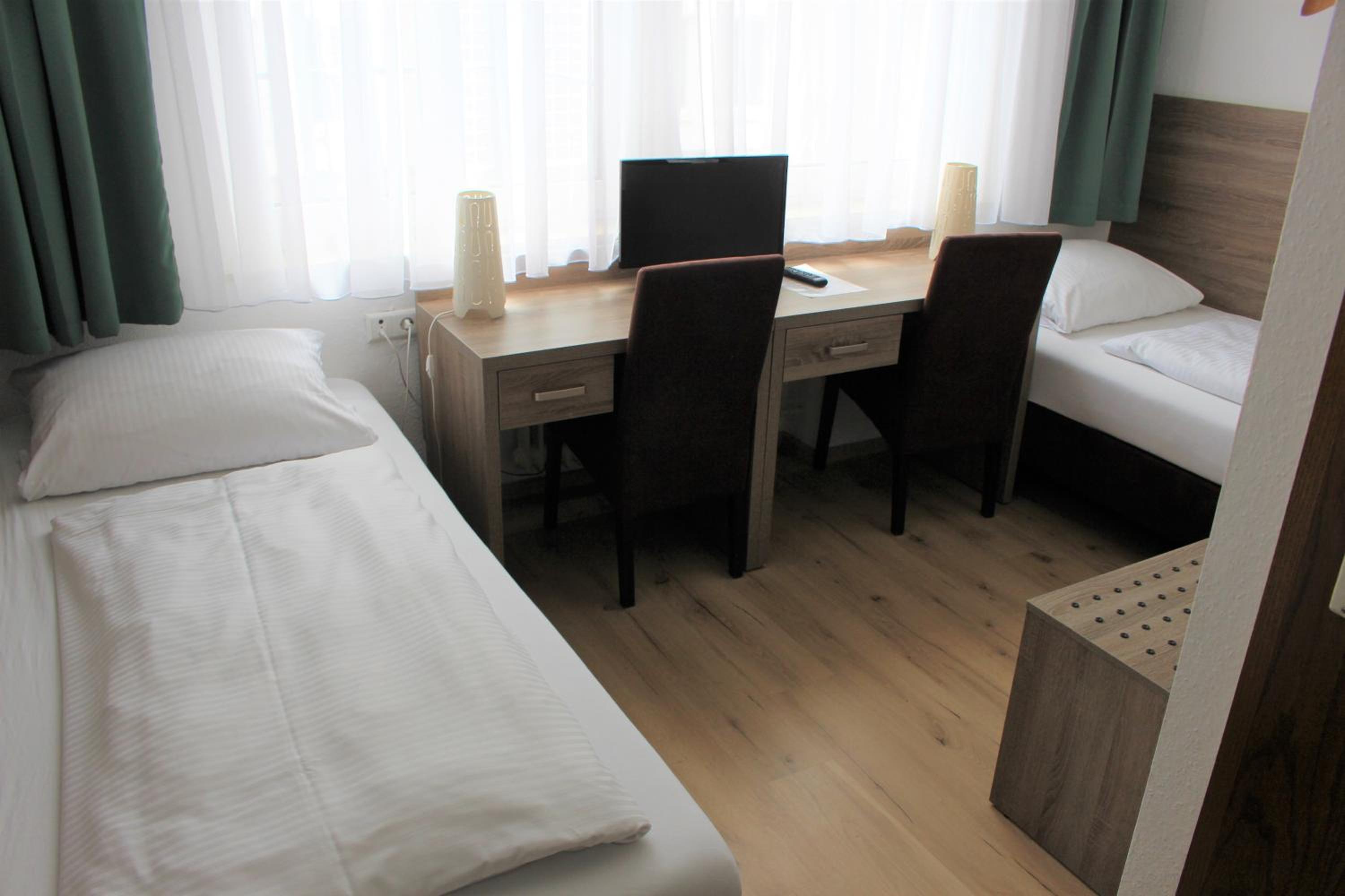 Double Room - Photo 3