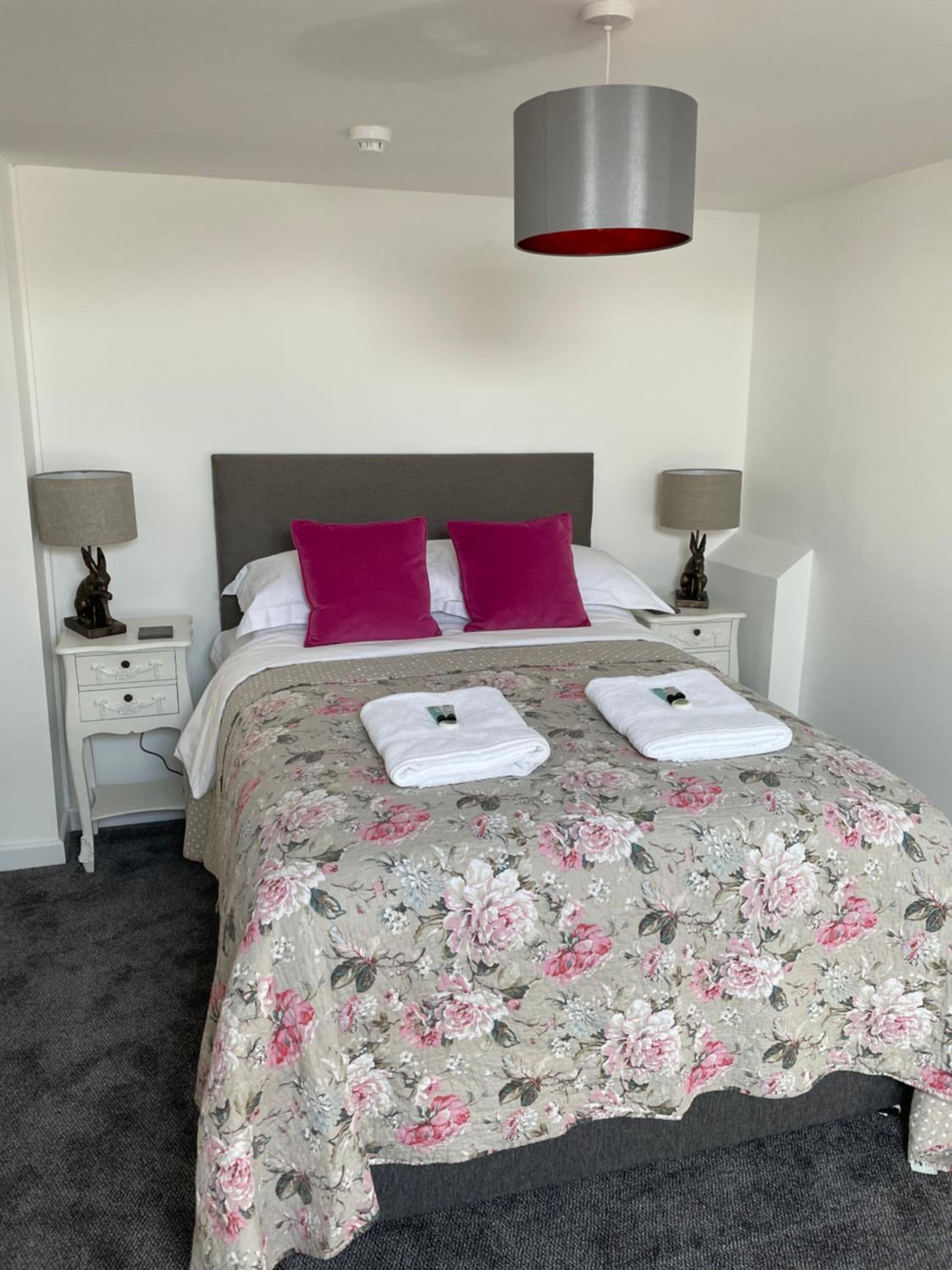 Large Double Room photo 1