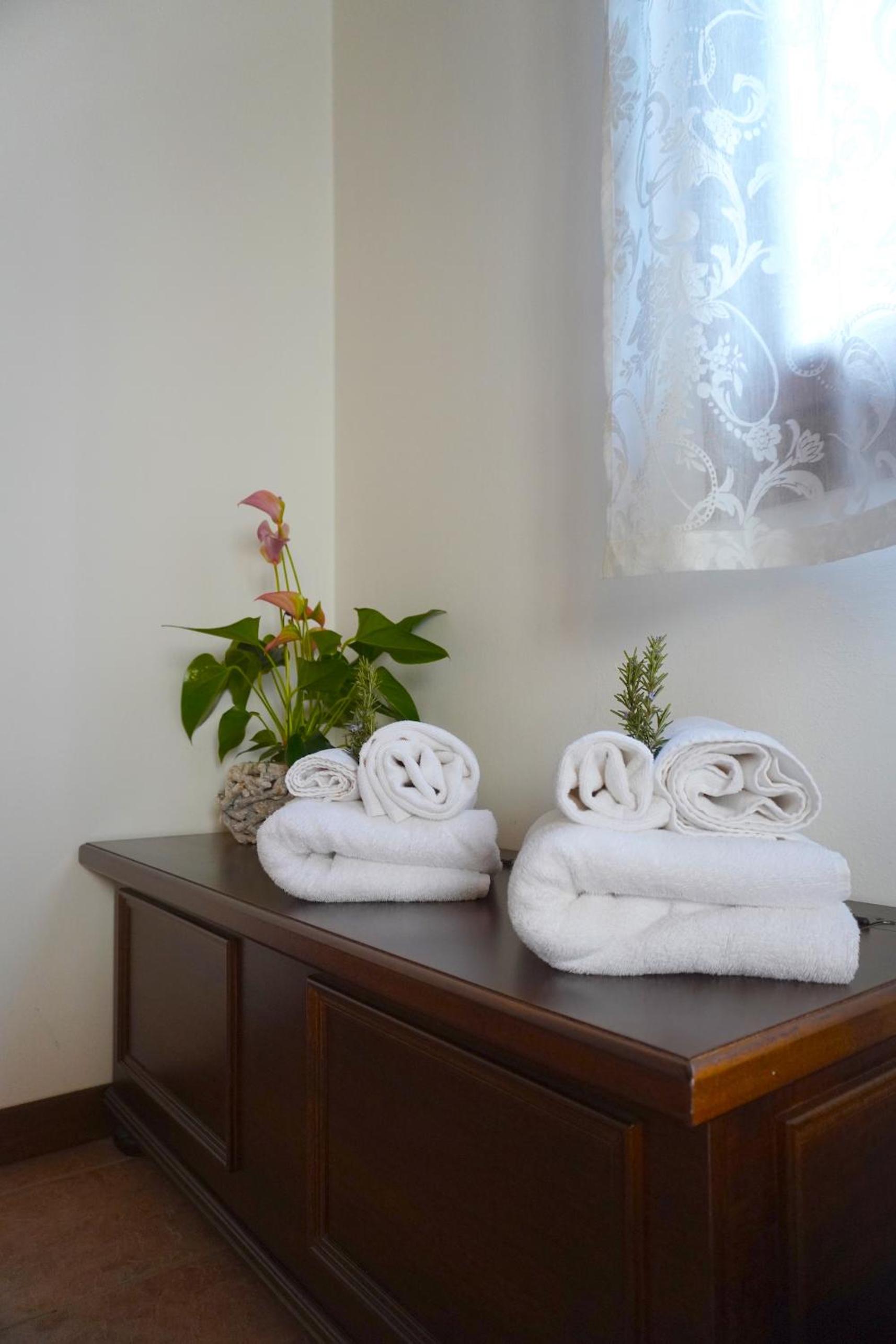 Triple Room with Private Bathroom - Photo 5