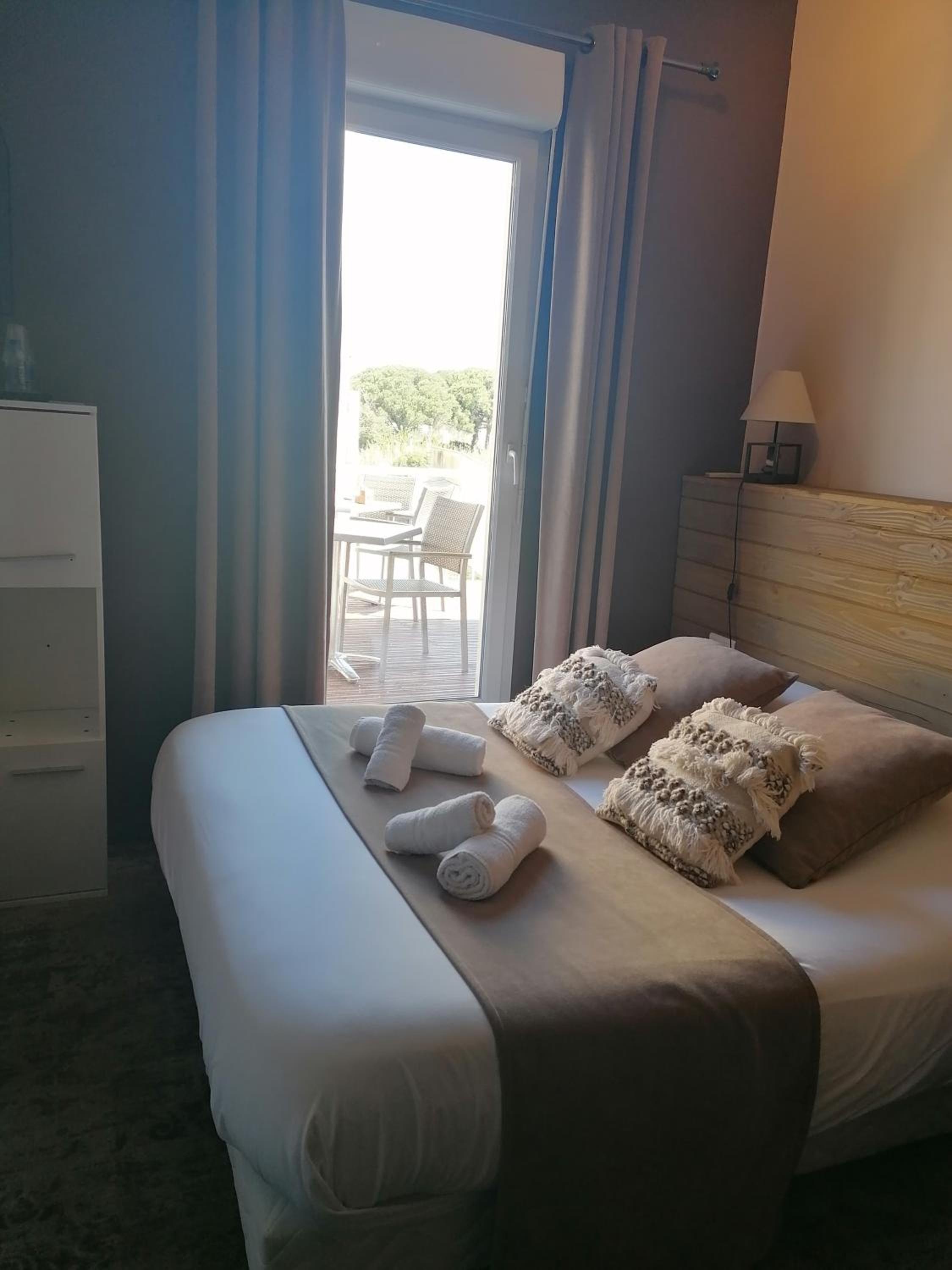 Small Double Room - Photo 3