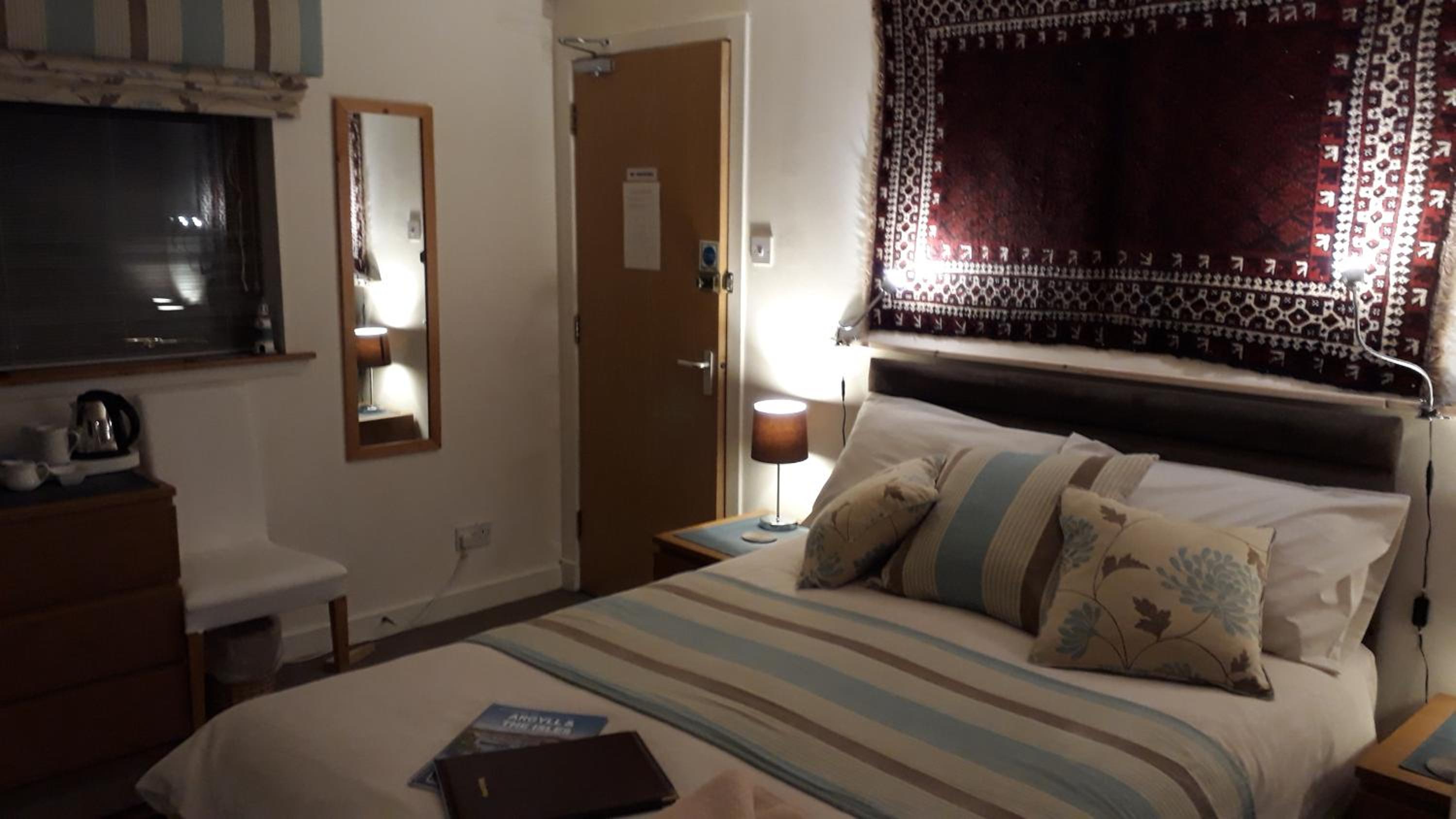 Deluxe Double Room with Shower photo 3