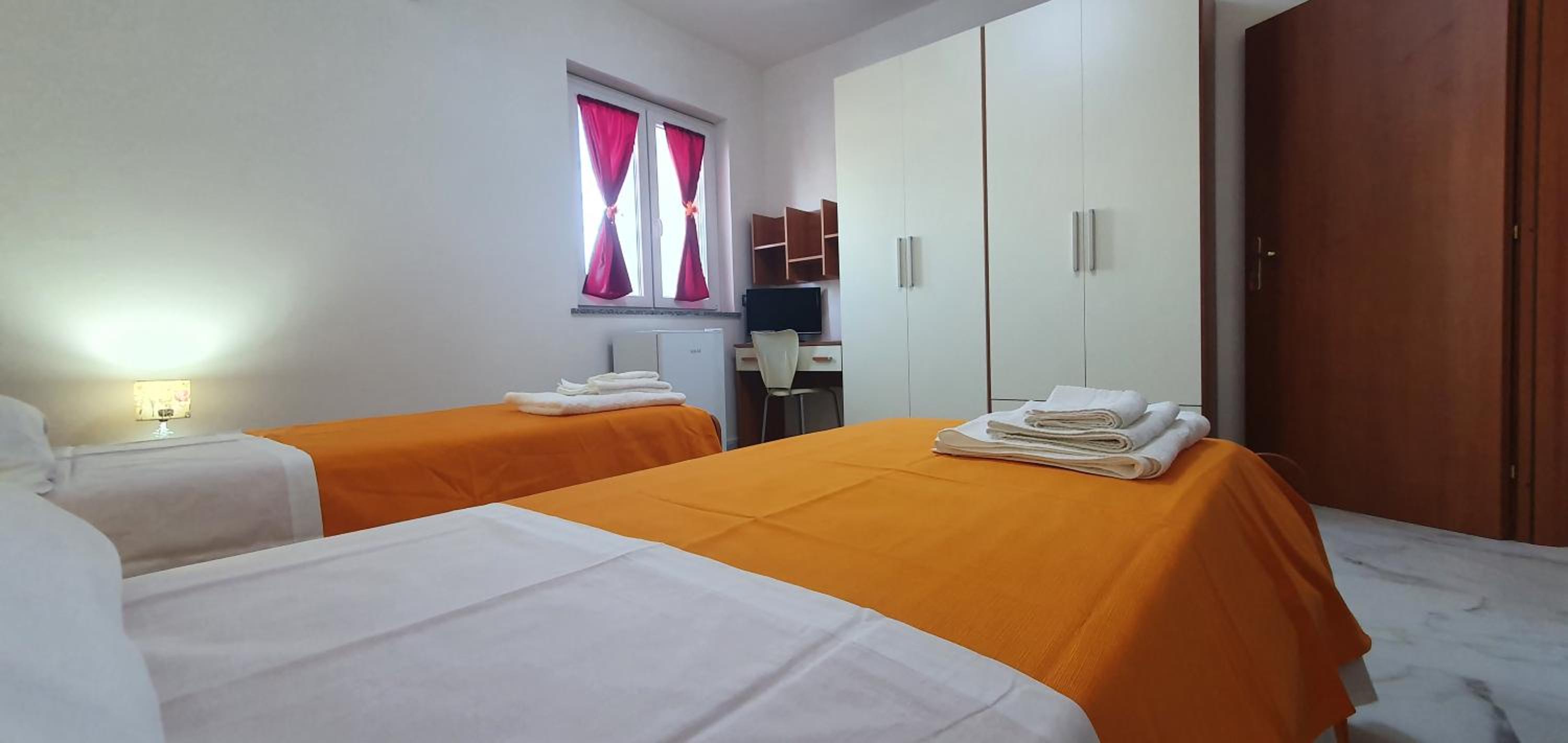 Standard Twin Room photo 3