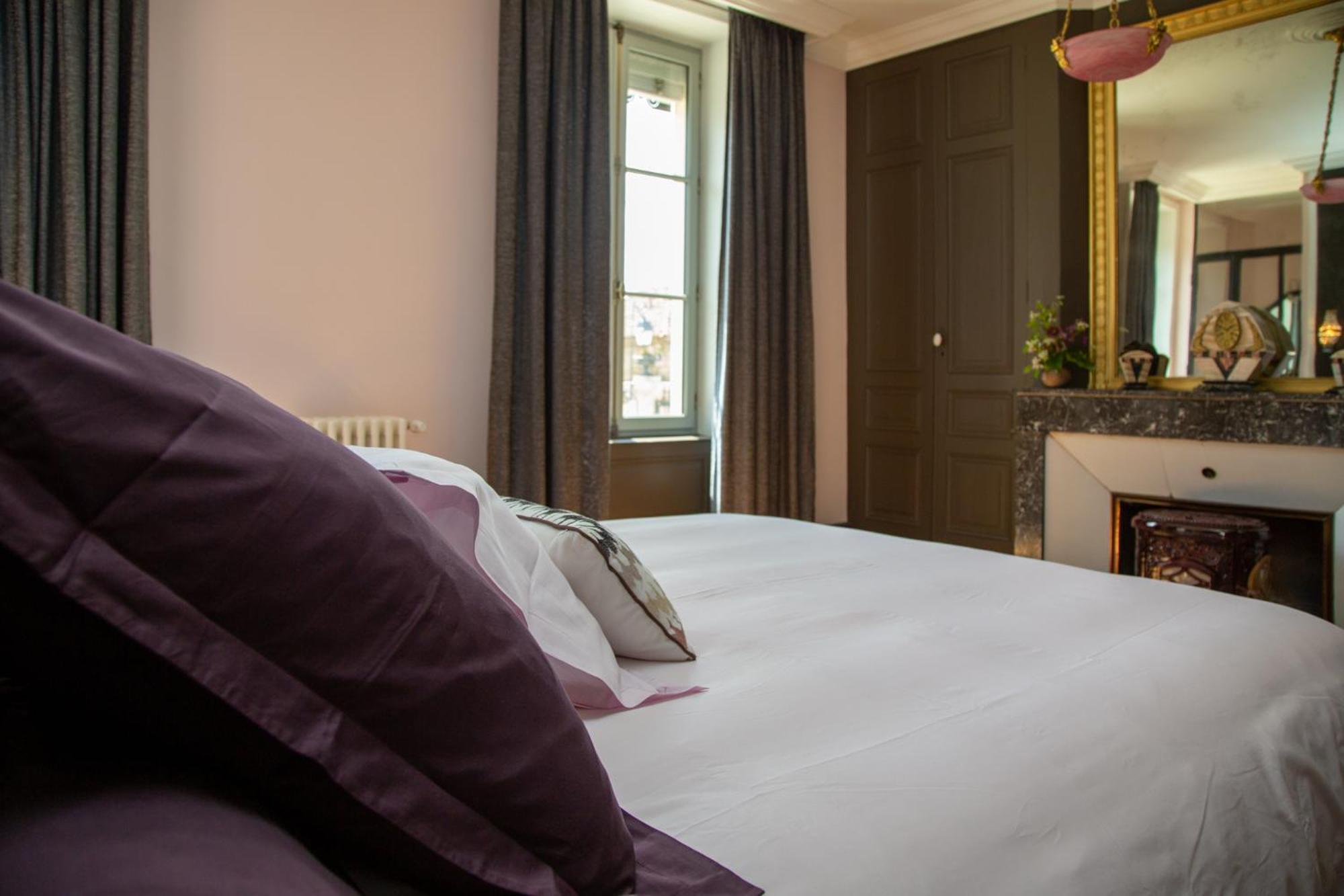 Deluxe King Room photo 3
