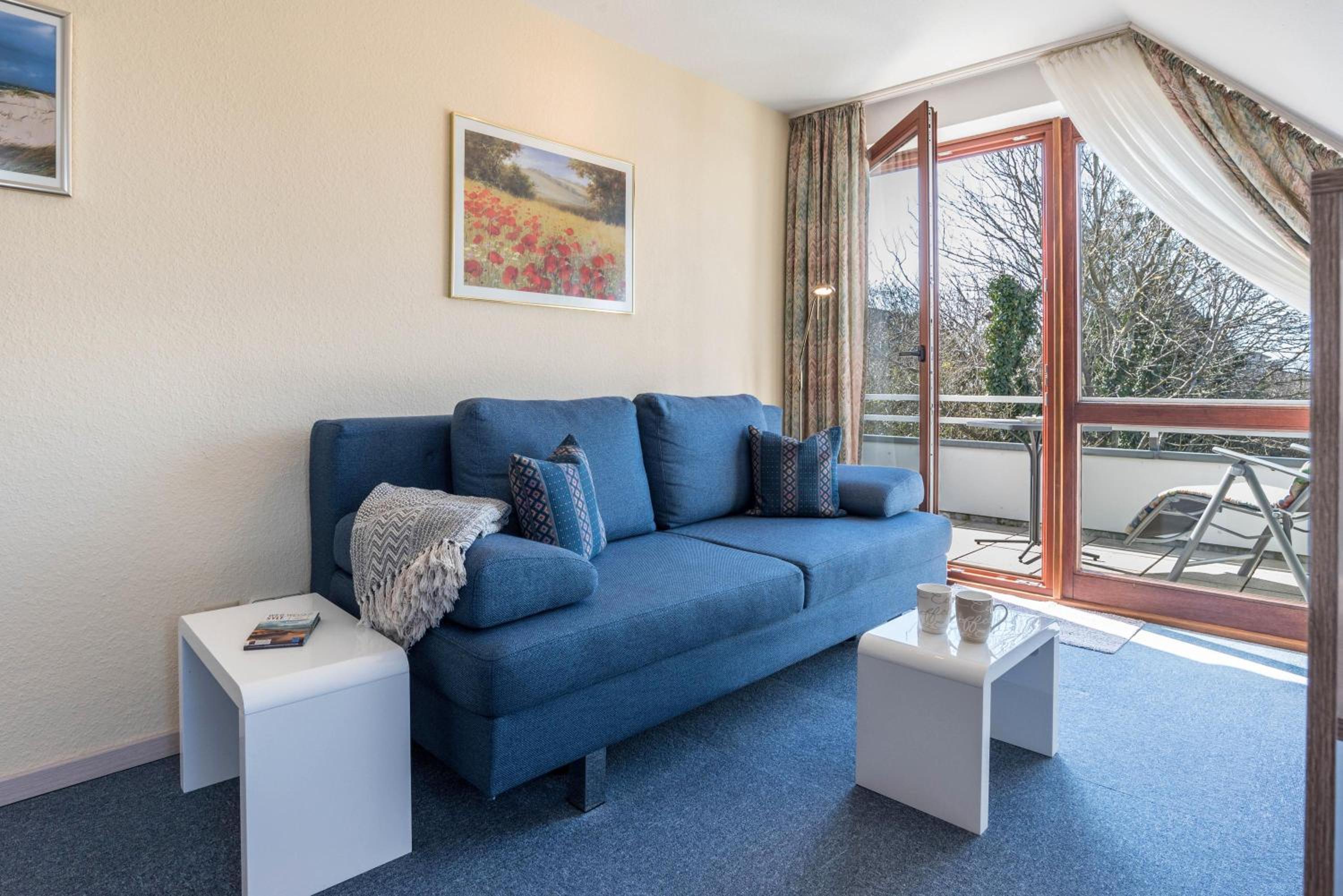 Superior One-Bedroom Apartment with Balcony