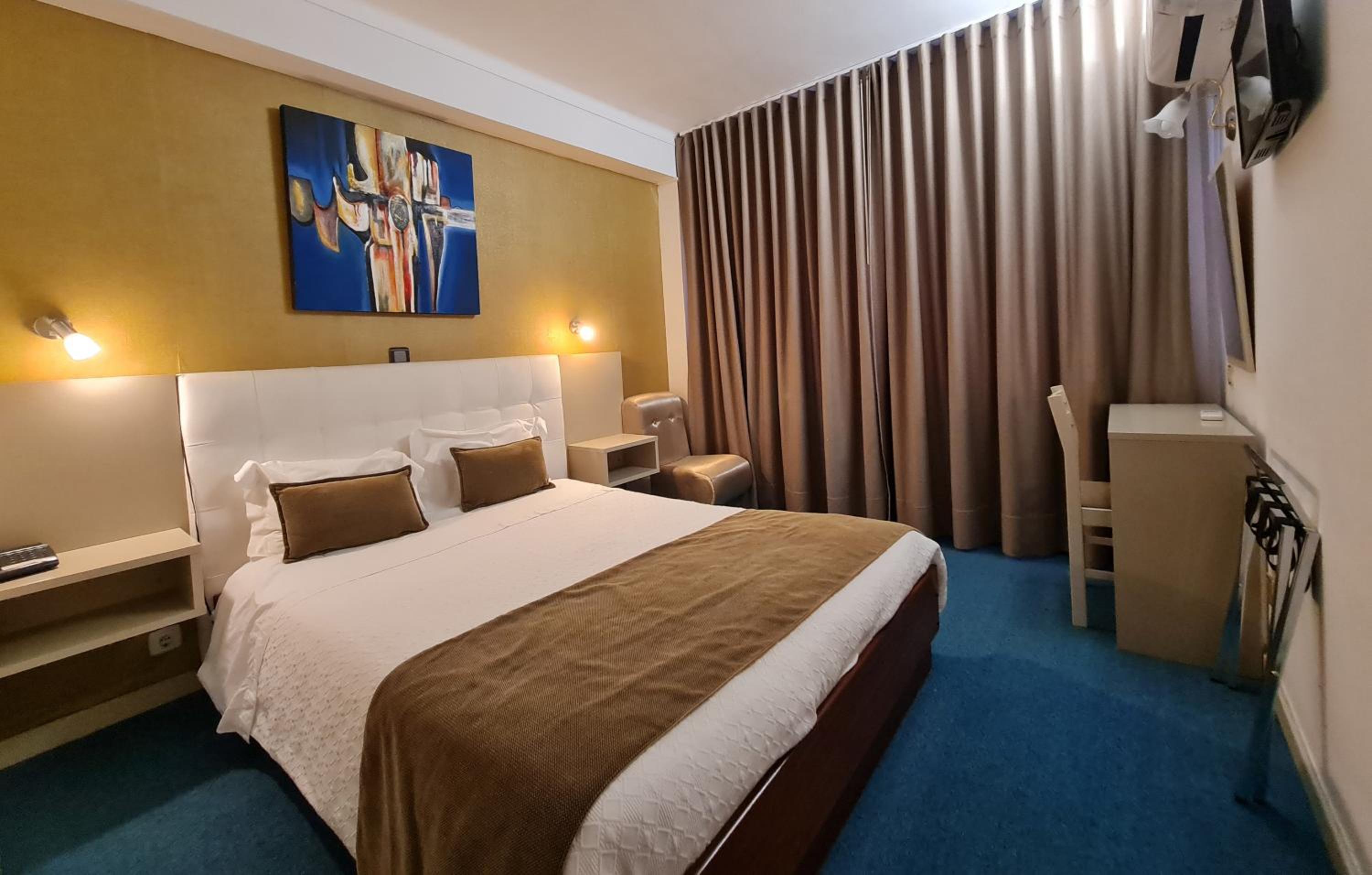 Double Room - Photo 2