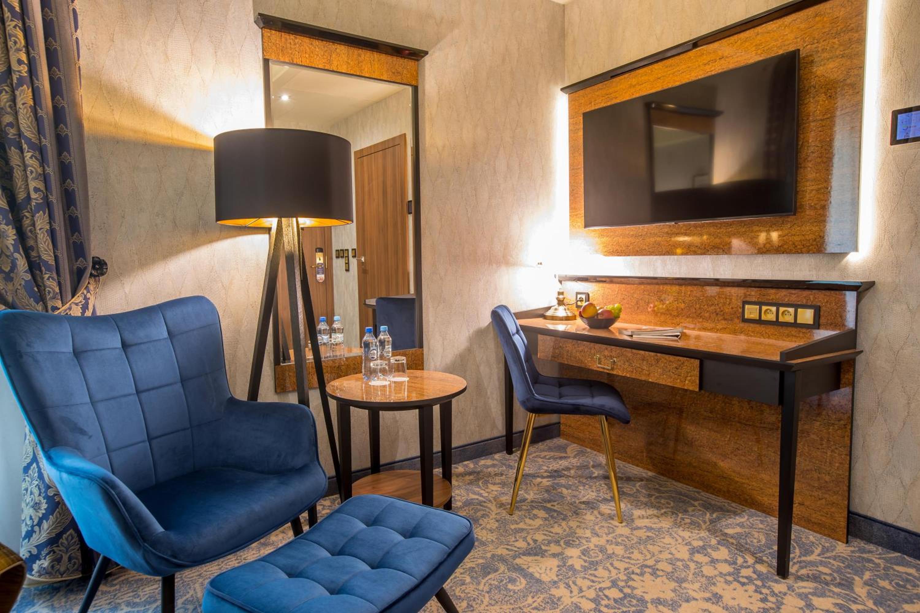 Superior Classic Double or Twin Room - Photo 5