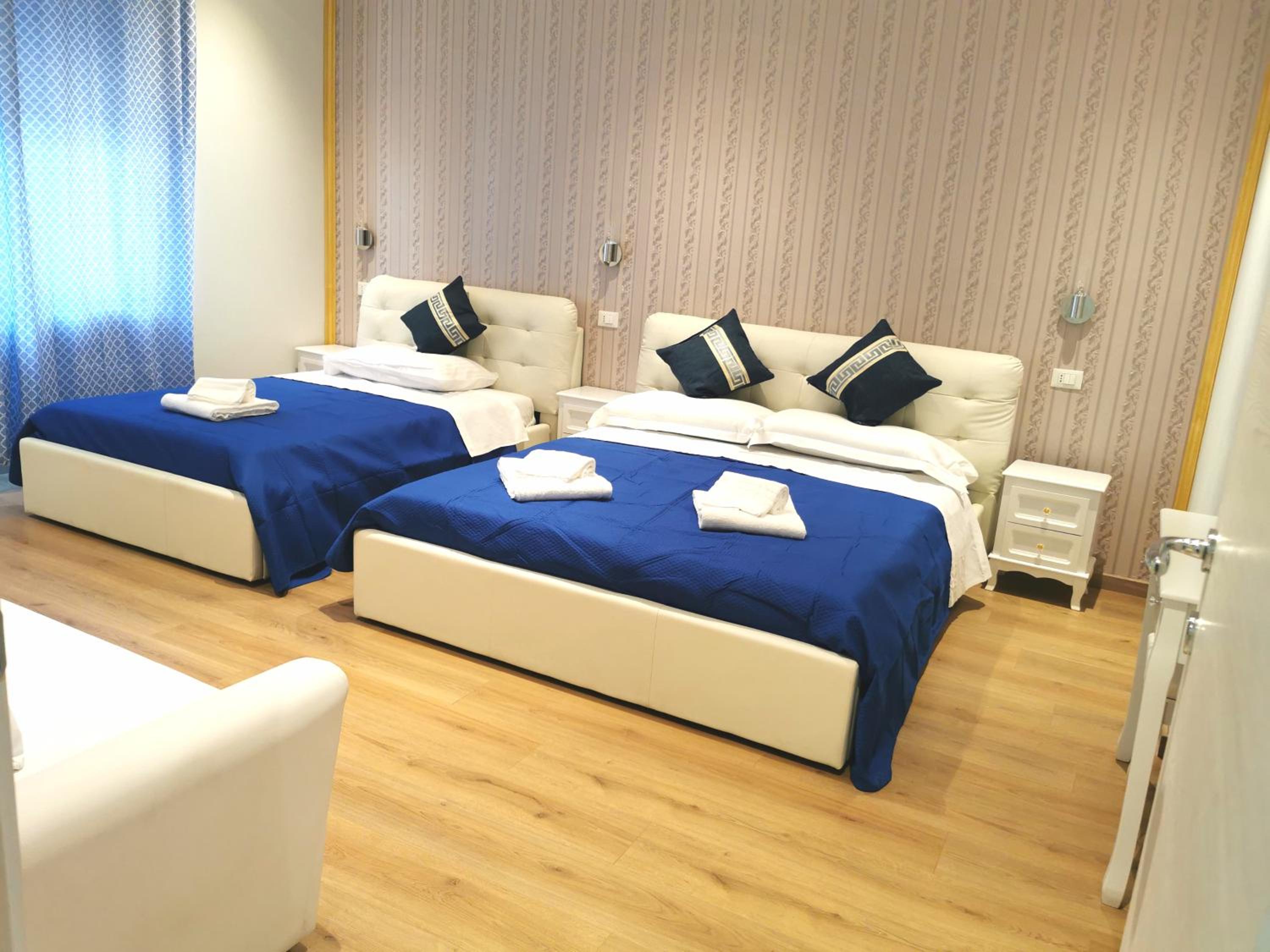 Premium Quadruple Room - Photo 6
