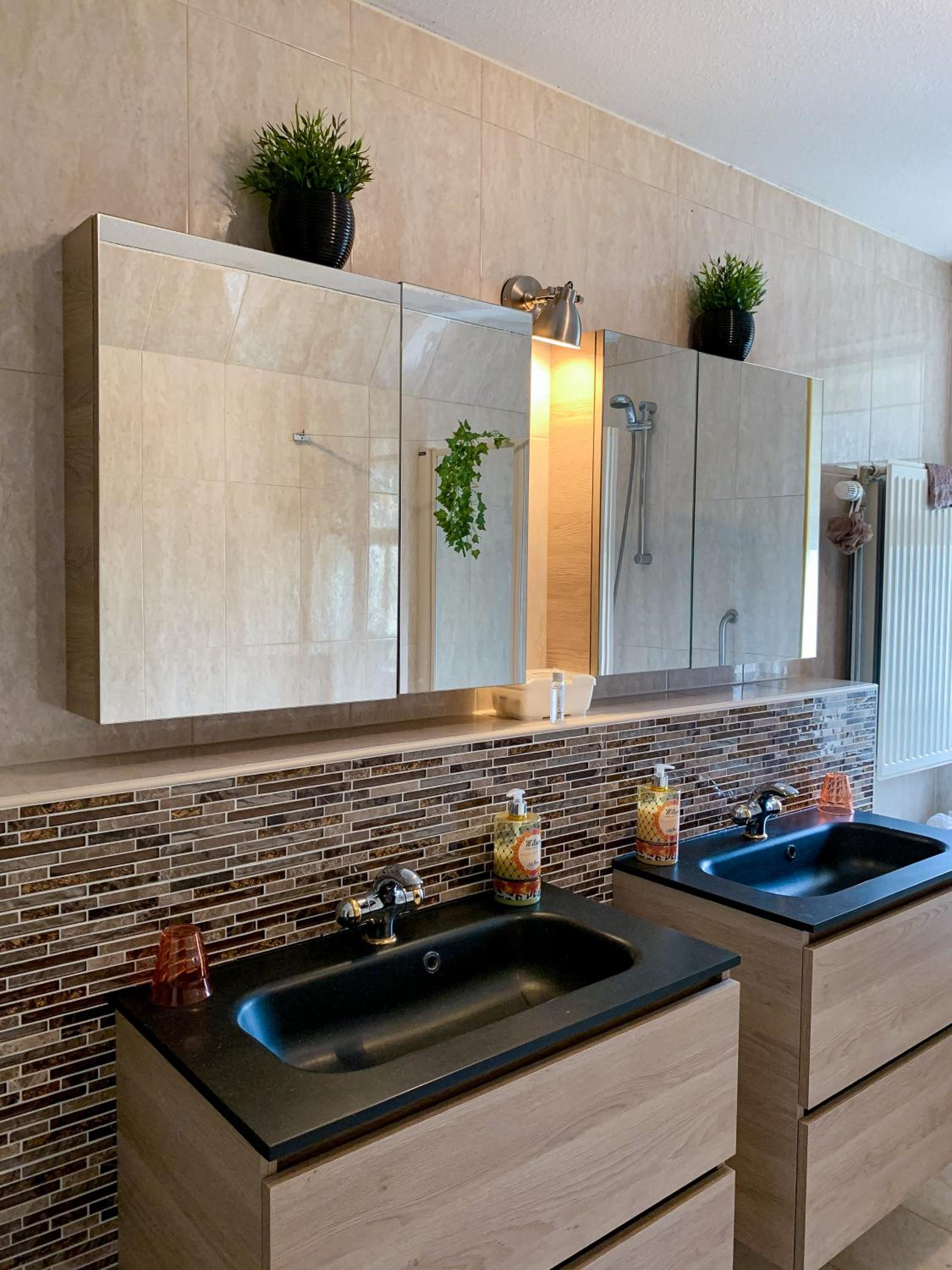 Double Room with Shared Bathroom photo 3
