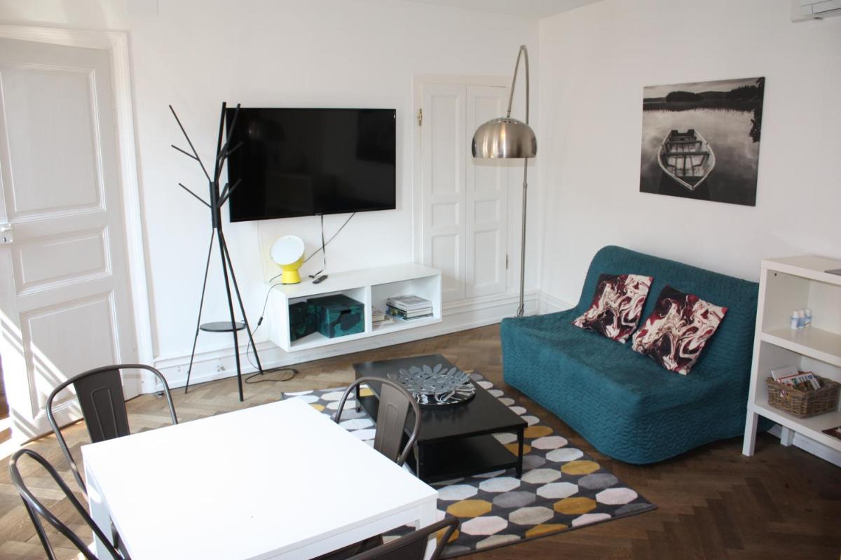 One-Bedroom Apartment - 3rd Floor - Photo 8