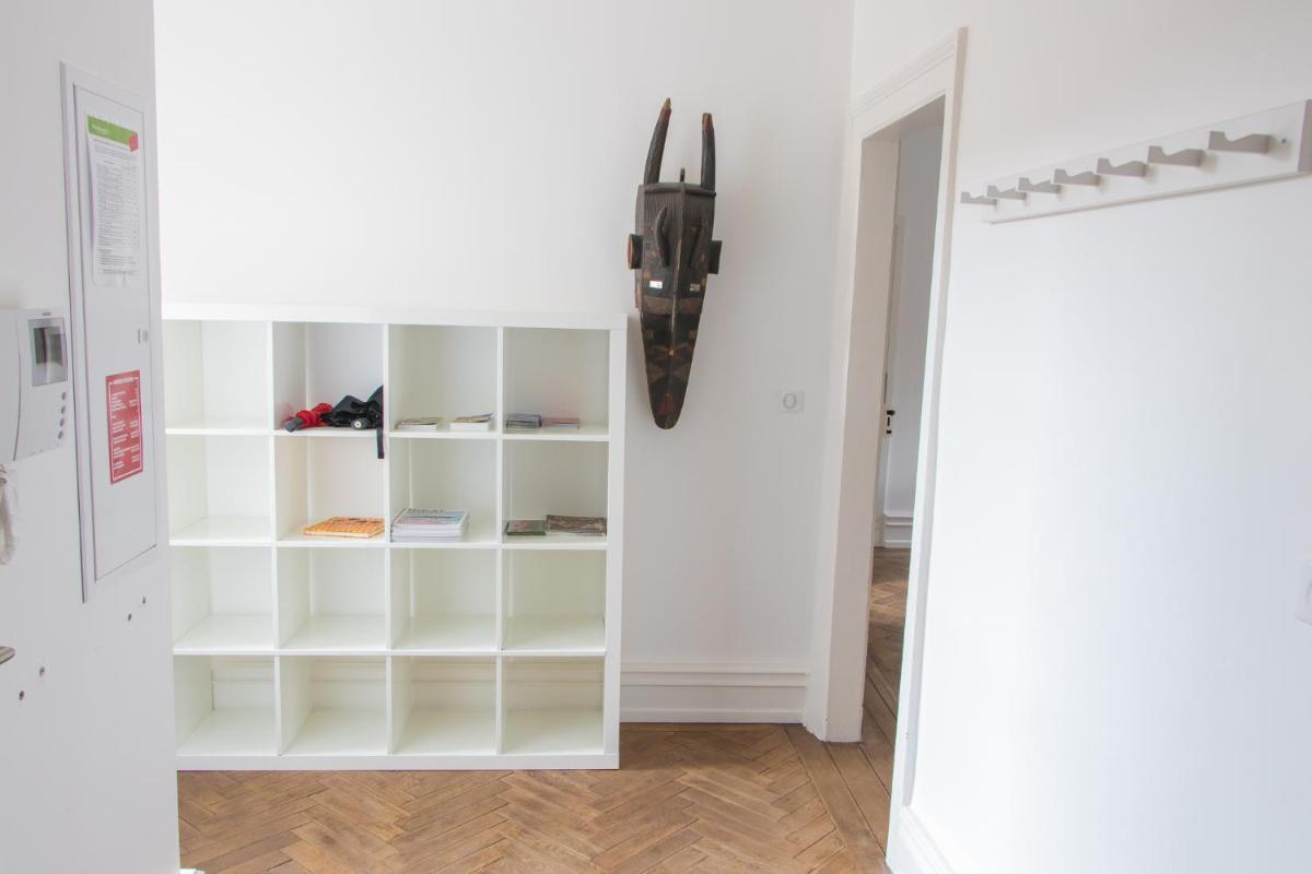 Three-Bedroom Apartment - 3rd Floor - Photo 28