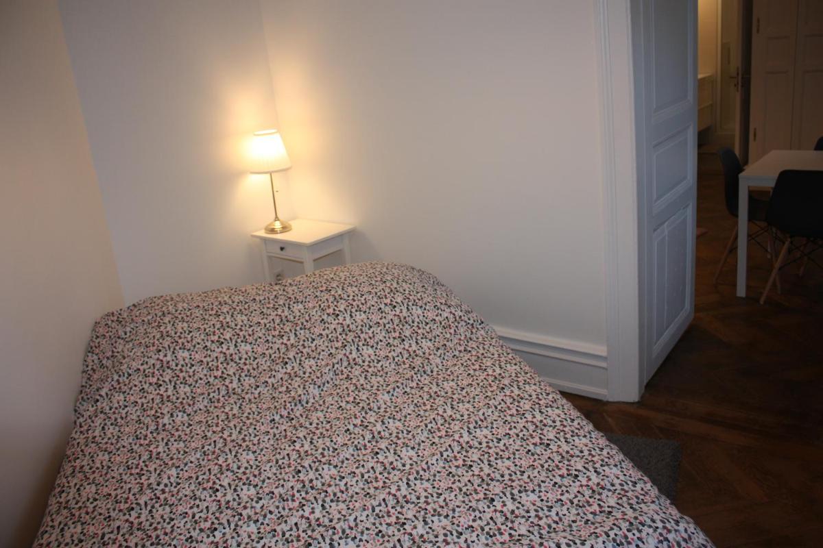 Three-Bedroom Apartment - 3rd Floor - Photo 44