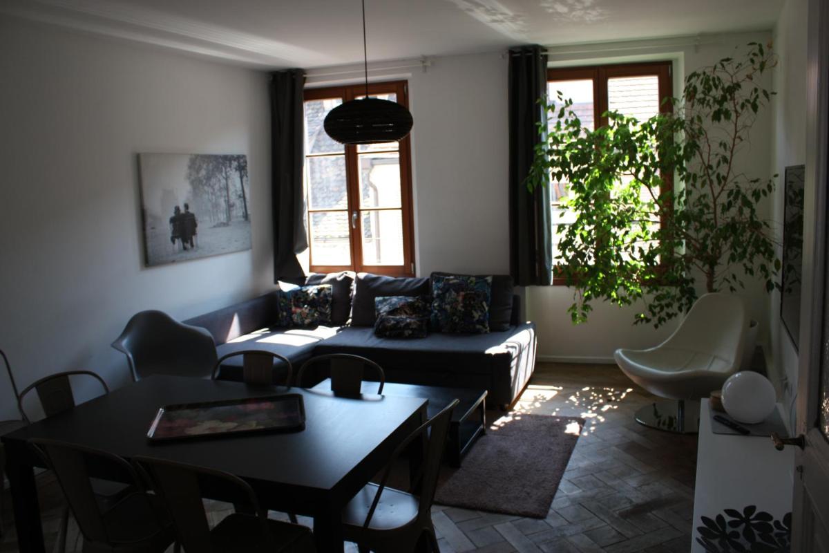 Three-Bedroom Apartment - 3rd Floor - Photo 4