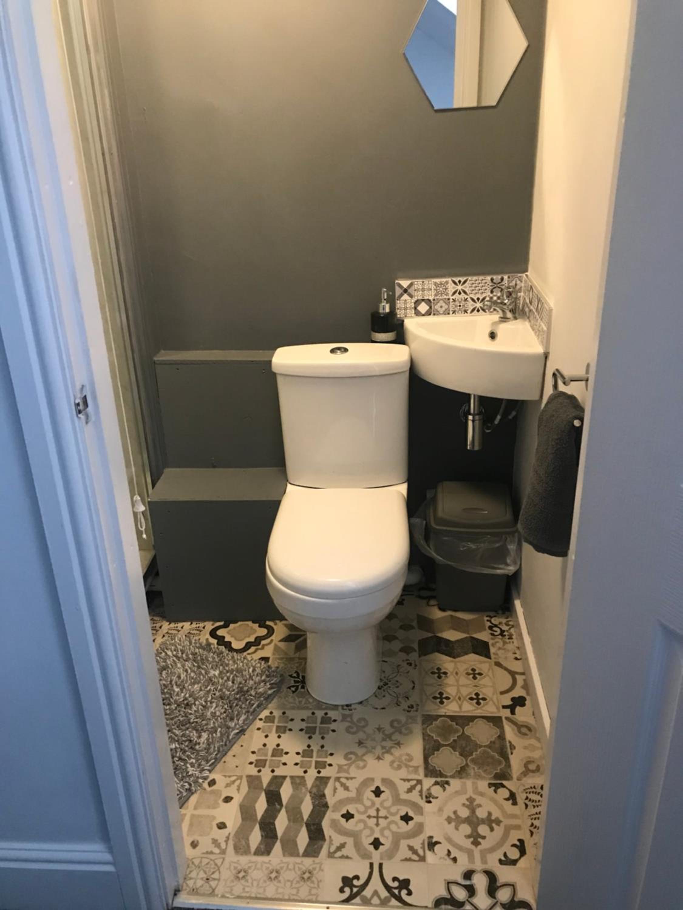 Double or Twin Room with Private Bathroom photo 2