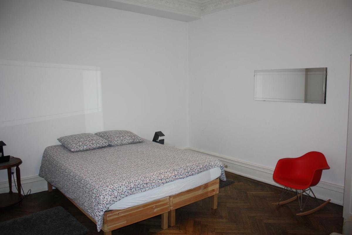 Three-Bedroom Apartment - 2nd Floor - Photo 15