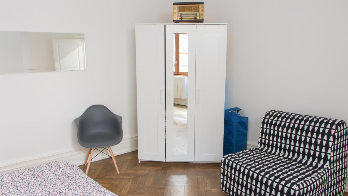 Three-Bedroom Apartment - 2nd Floor - Photo 17