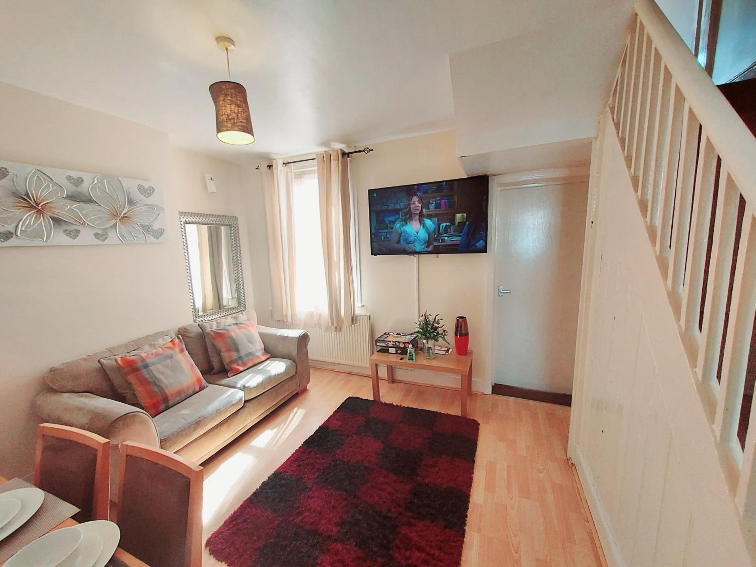 Apartment photo 1