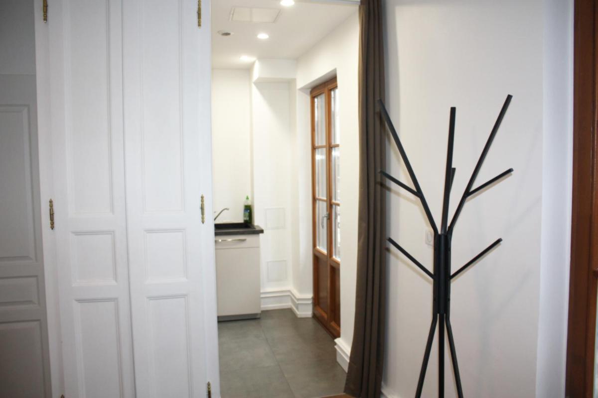 One-Bedroom Apartment - 3rd Floor - Photo 14