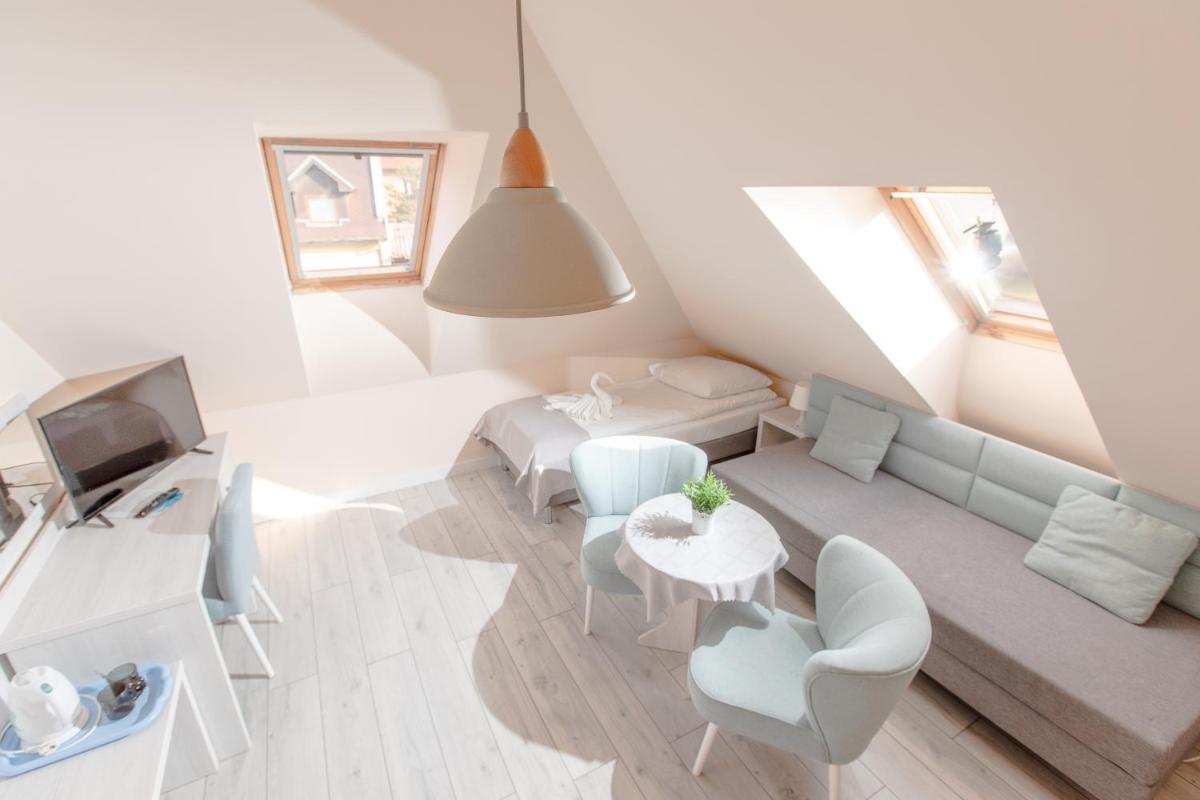Triple Room with Private Bathroom photo 1