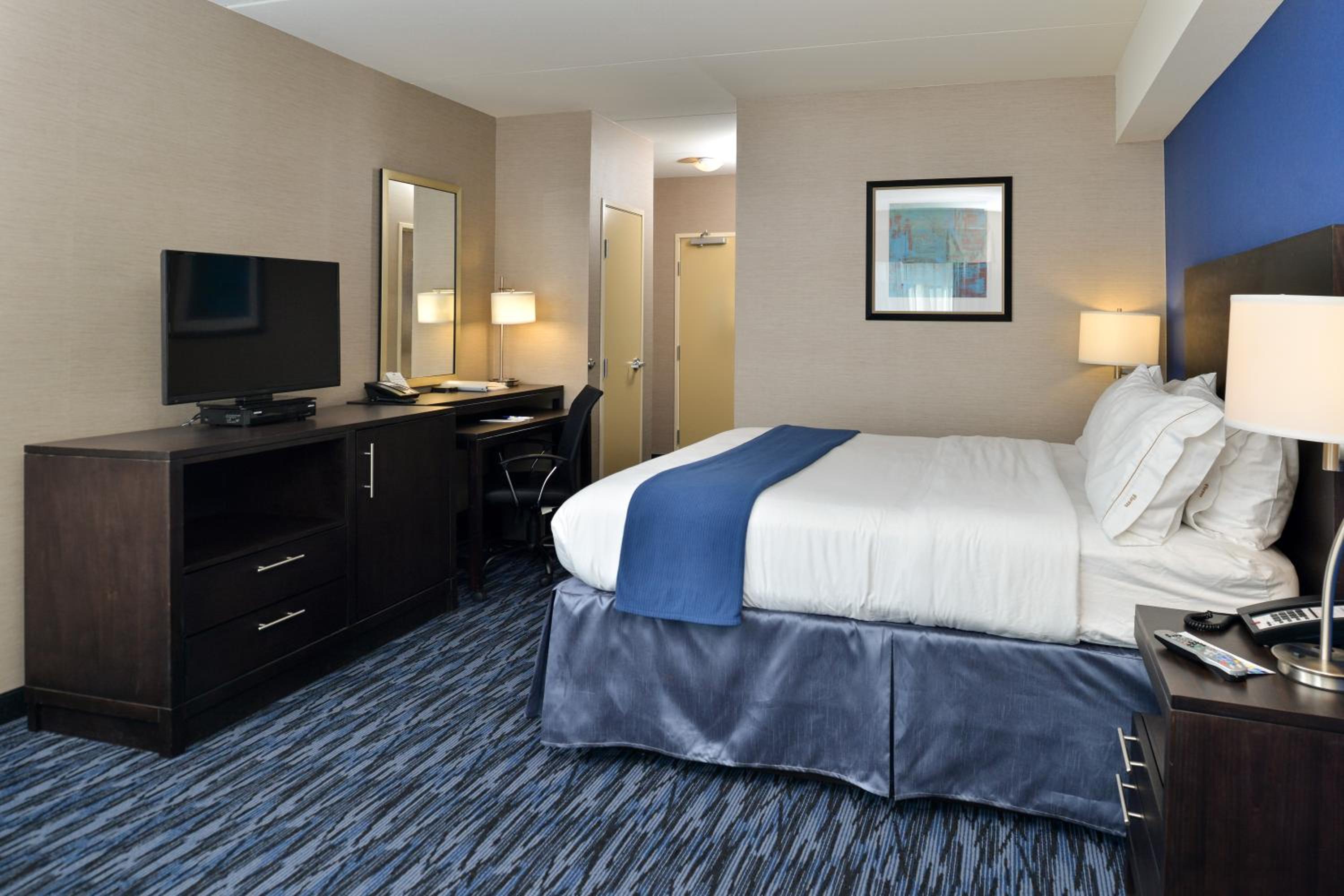 King Suite with Sofa Bed