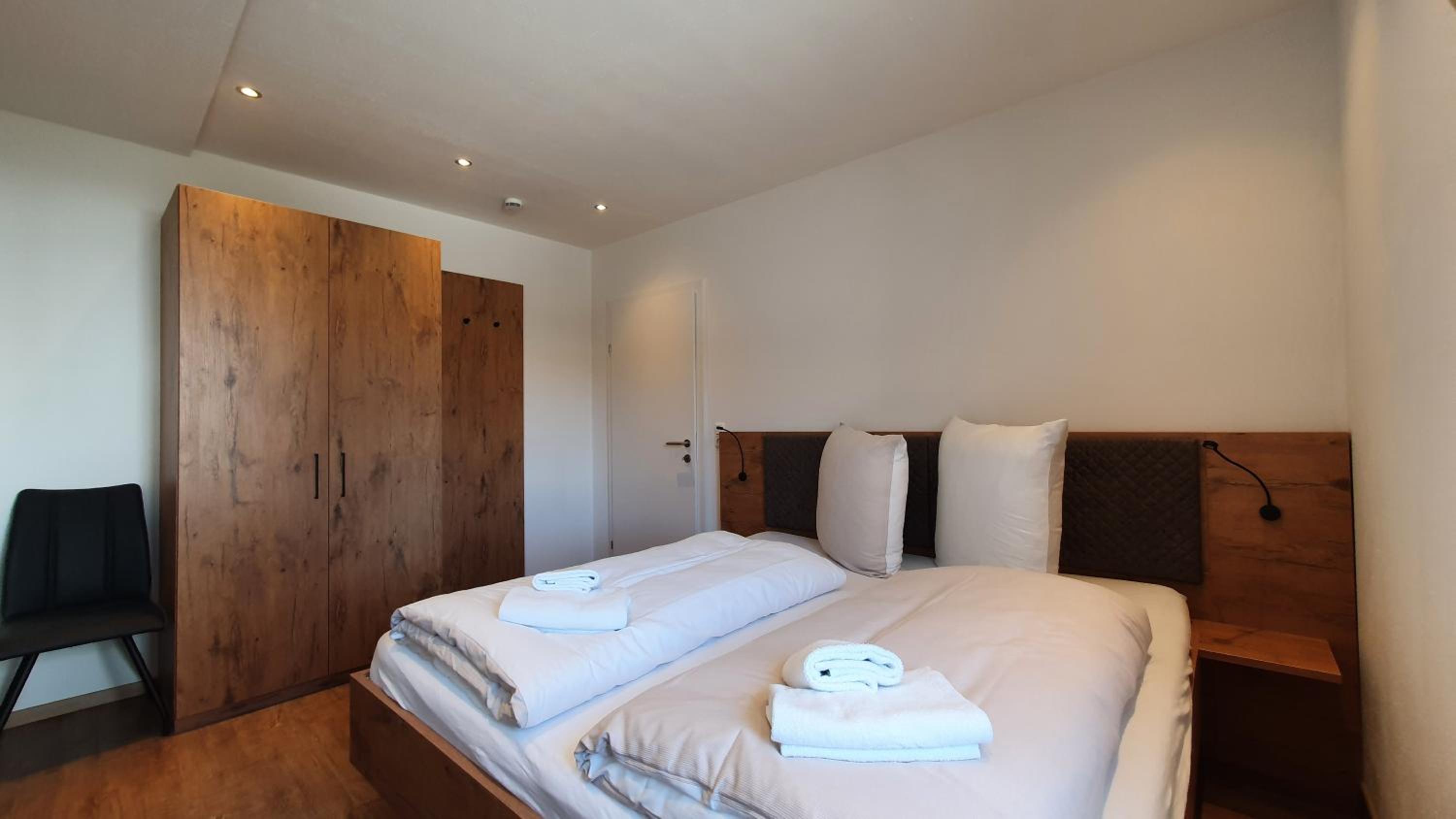 Deluxe Two-Bedroom Apartment with Terrace
