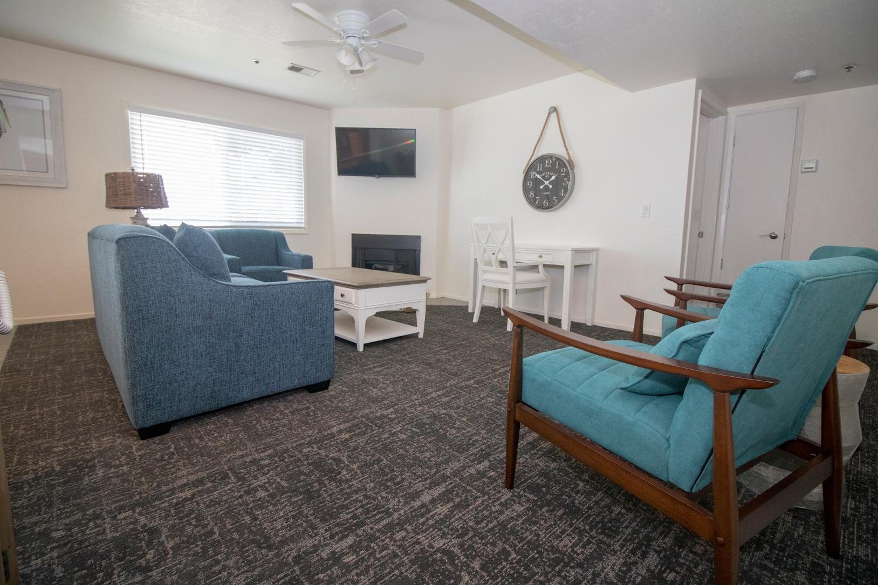 Two-Bedroom Suite - Photo 1