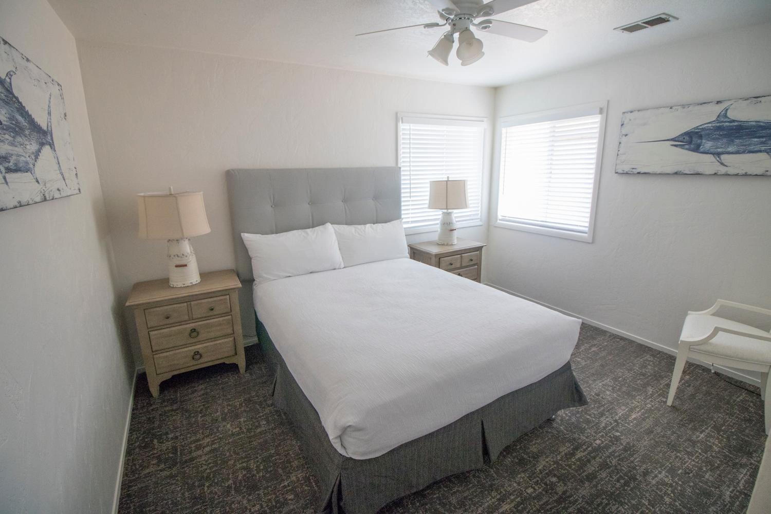 Two-Bedroom Suite - Photo 6