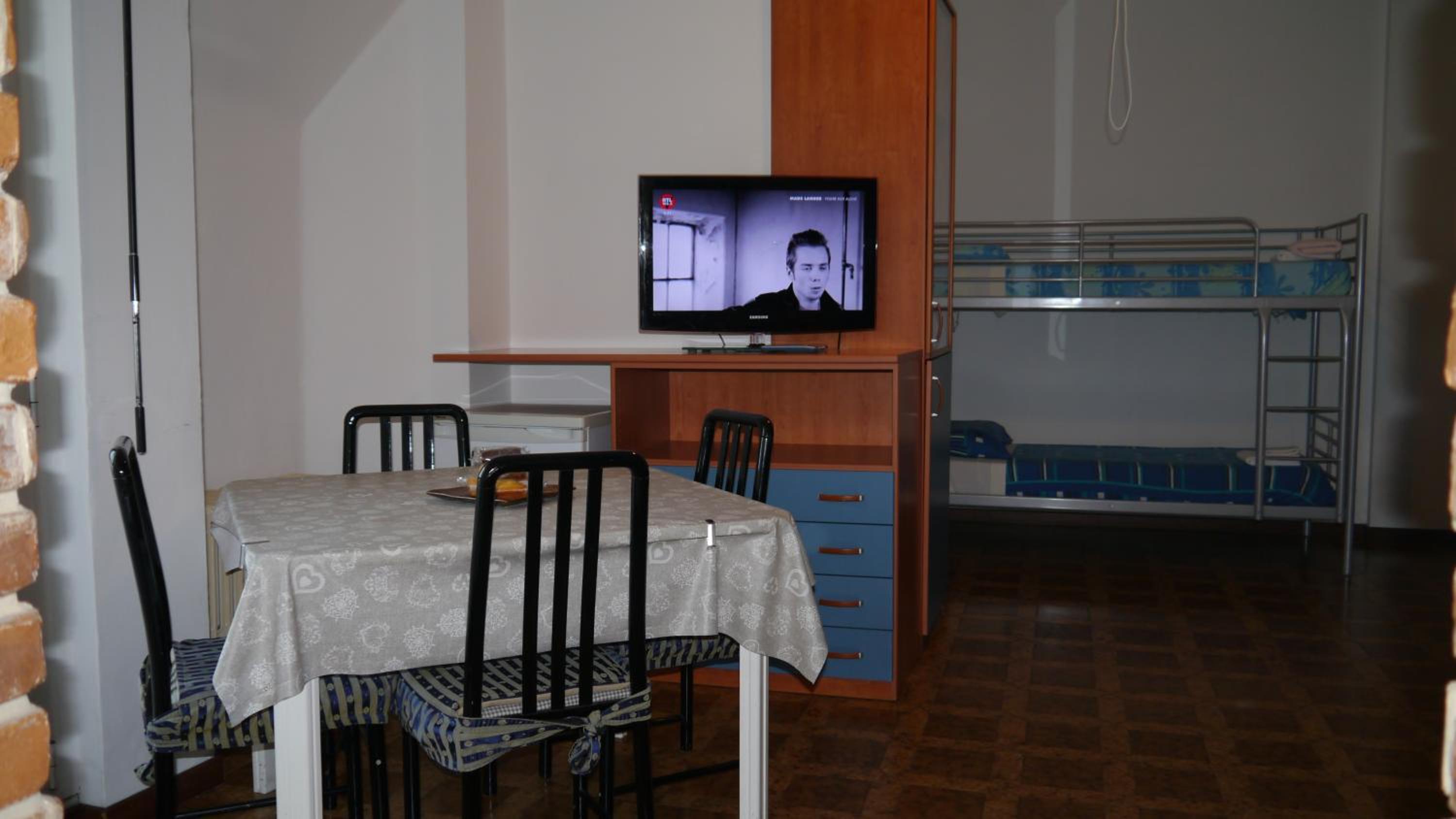 Apartment - Photo 8