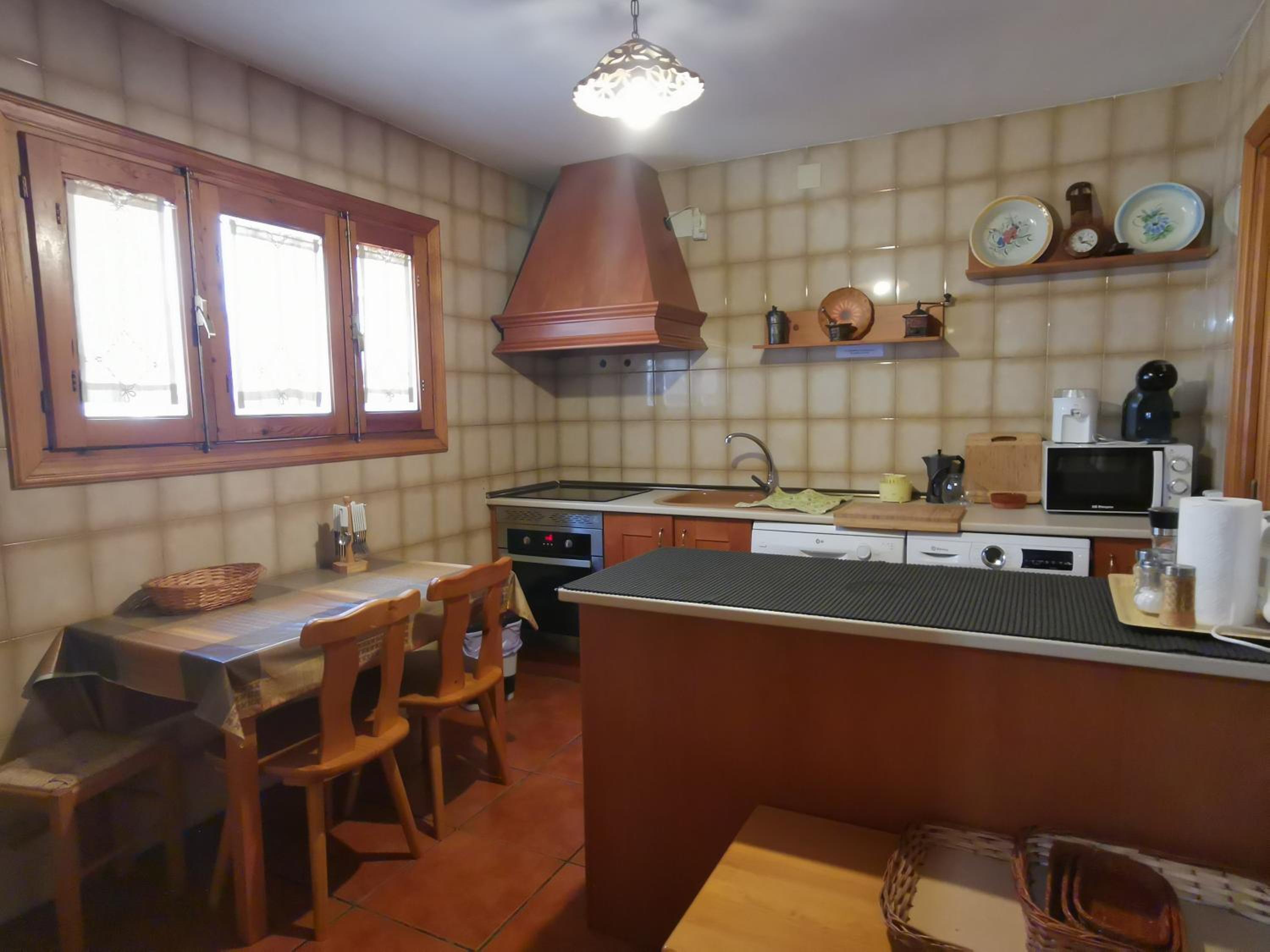 Three-Bedroom Apartment - Photo 14