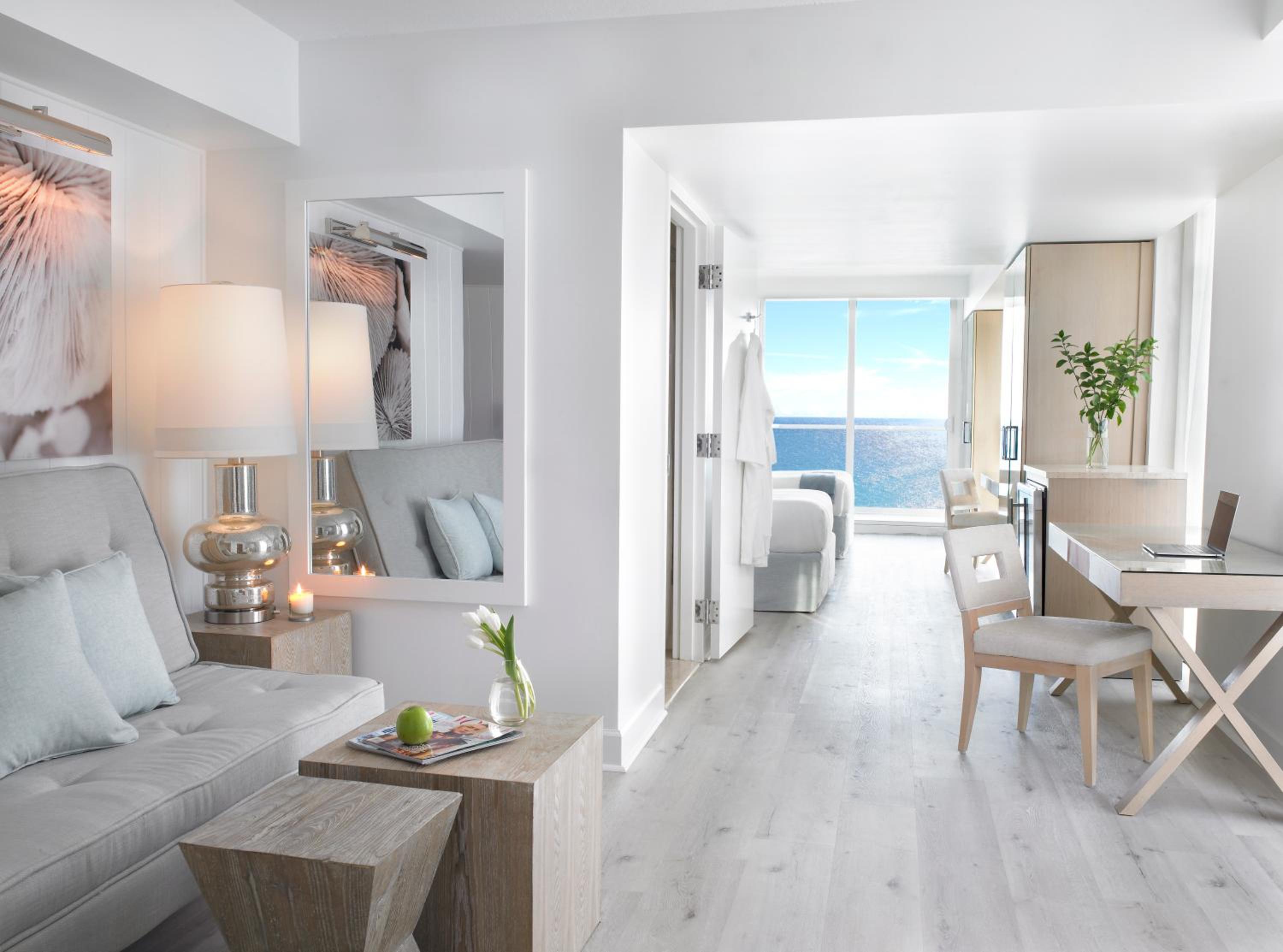 Two Bedroom Oceanfront Suite (King- 2 Double)